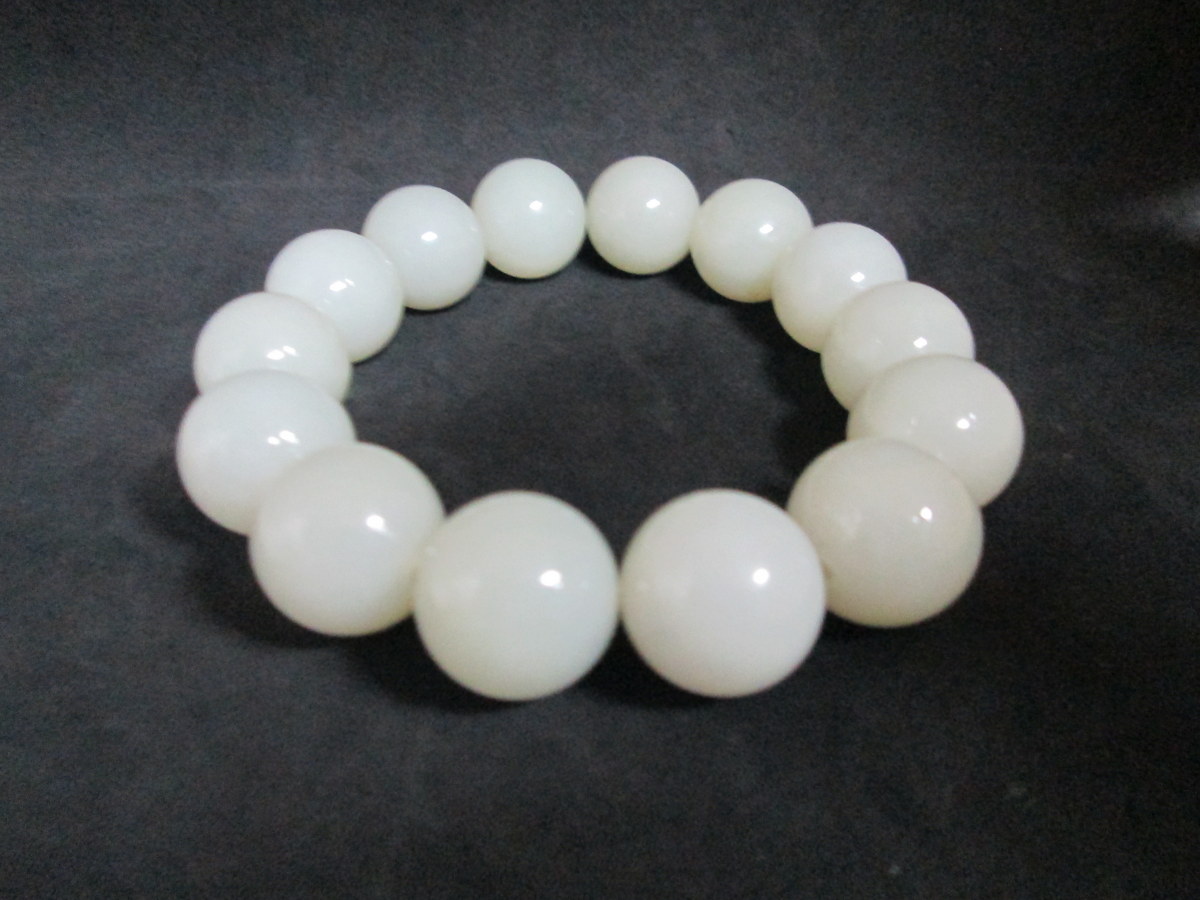 white jade bracelet