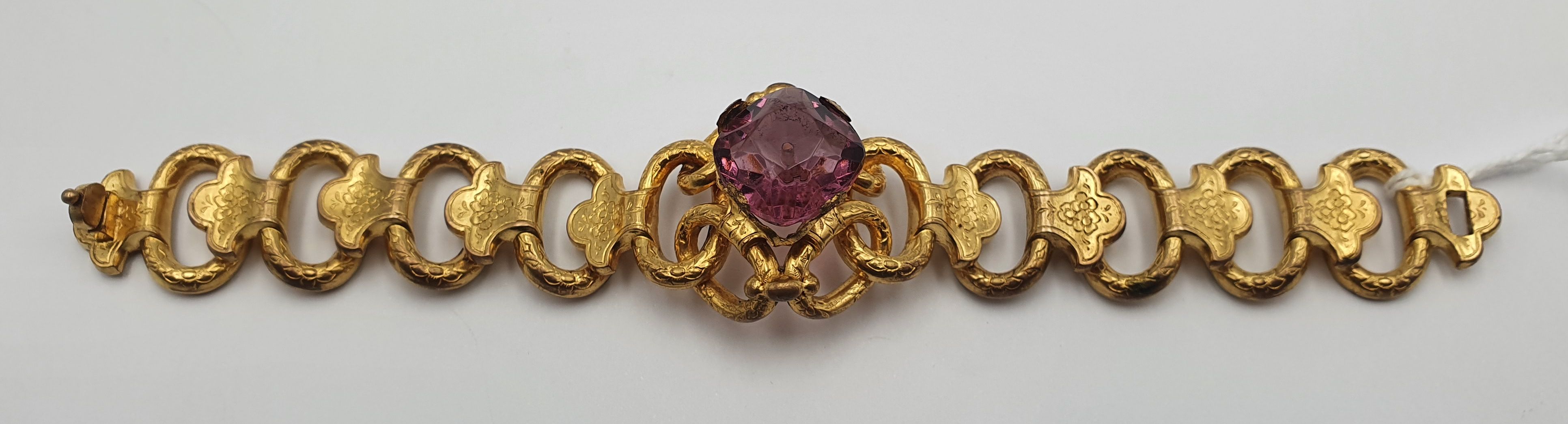 296 · A VINTAGE GOLD PLATED BRACELET