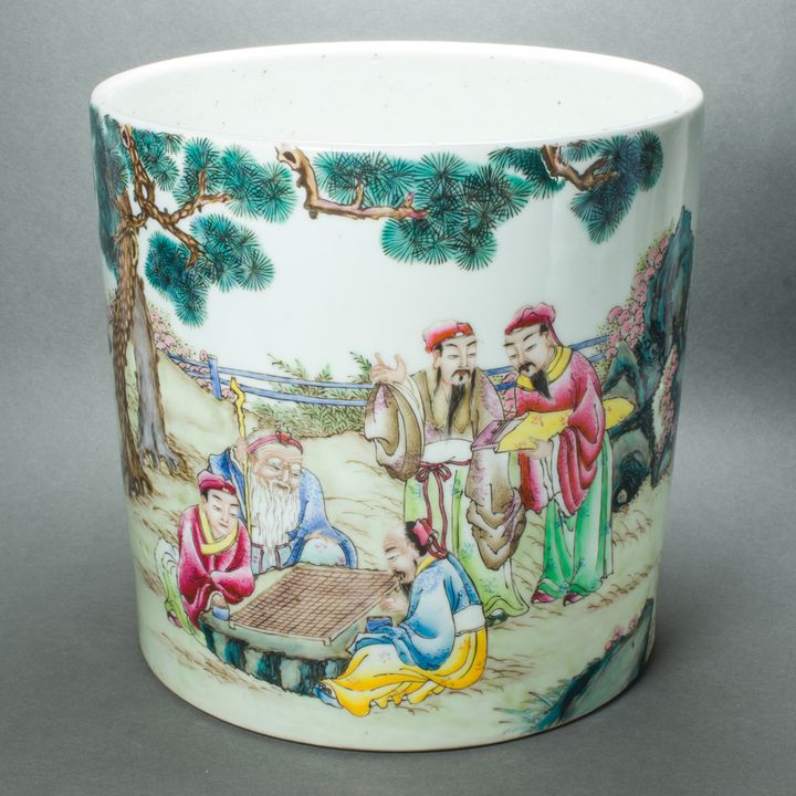 Chinese famille rose figural brush pot