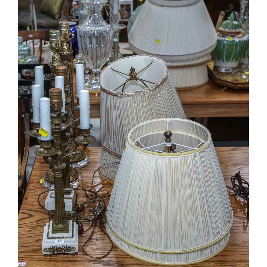 Two Pairs of Classical Style Table Lamps