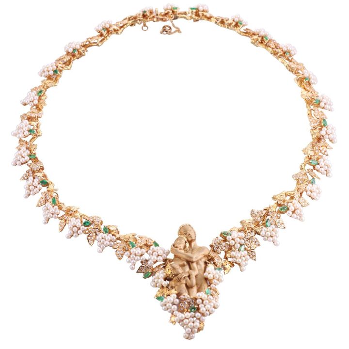 Carrera Y Carrera Rare 18k Gold Pearl Emerald Diamond Necklace