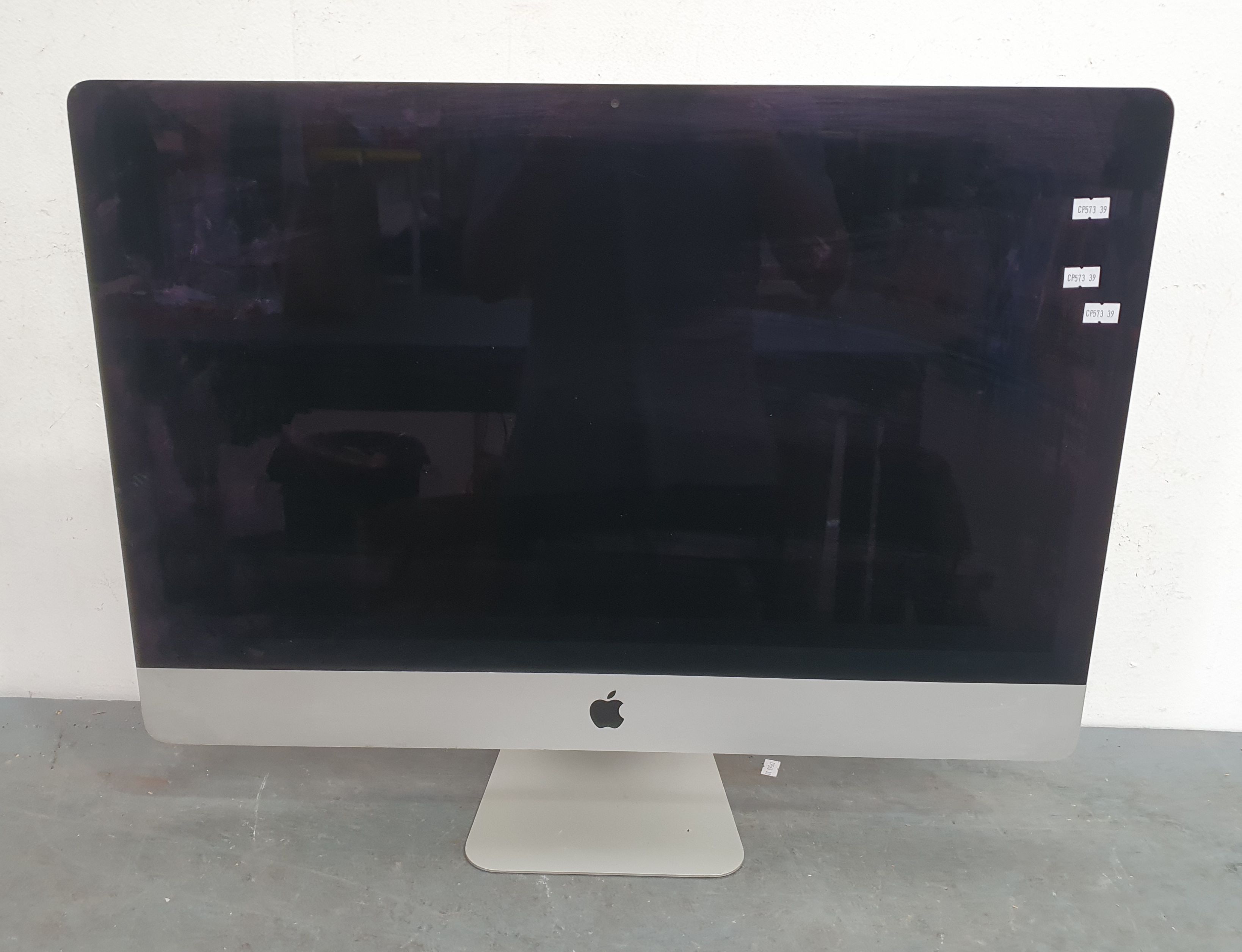 1323 · AN APPLE COMPUTER
