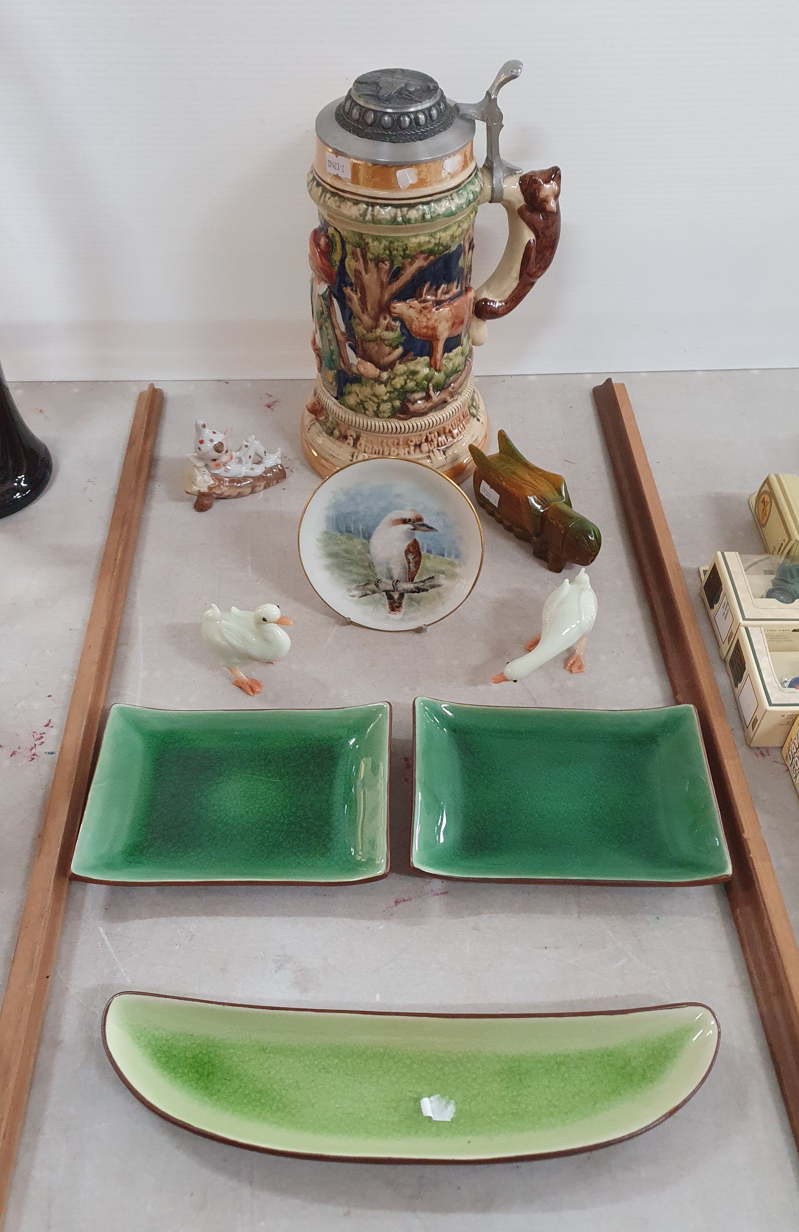 197 · A GROUP OF SUNDRY ITEMS