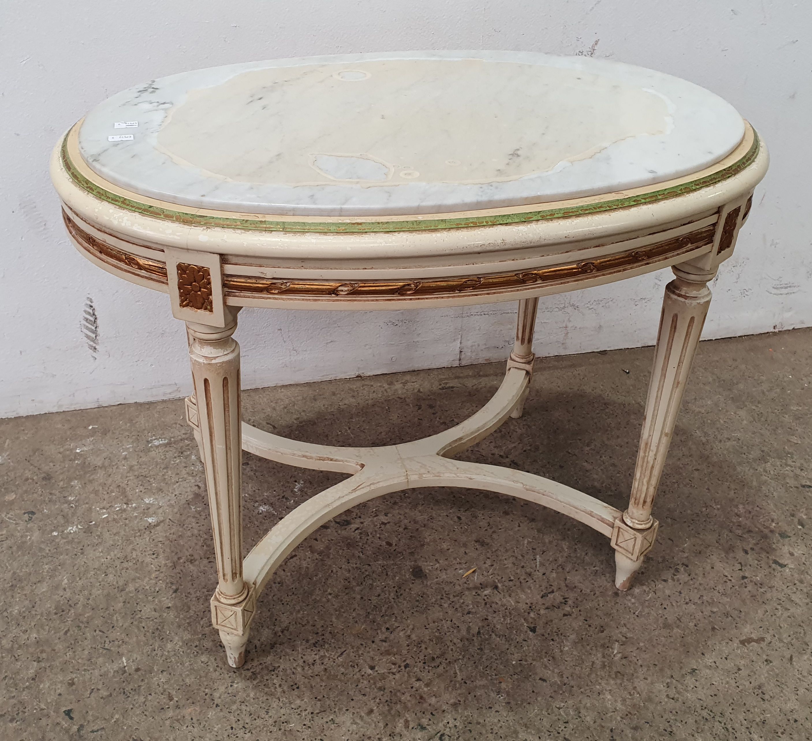 2136 · A FRENCH STYLE SIDE TABLE