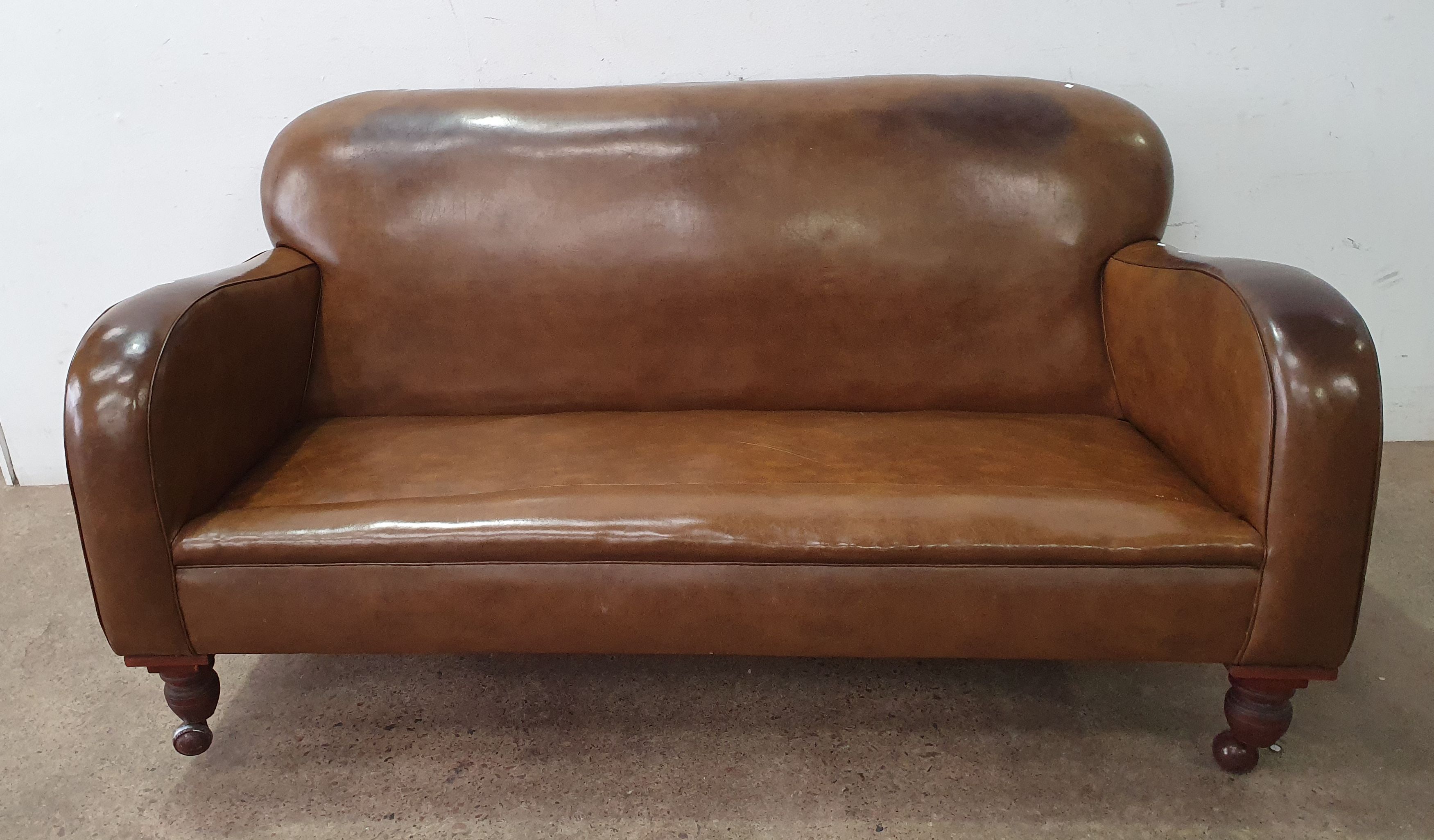 A Brown Vinyl Lounge