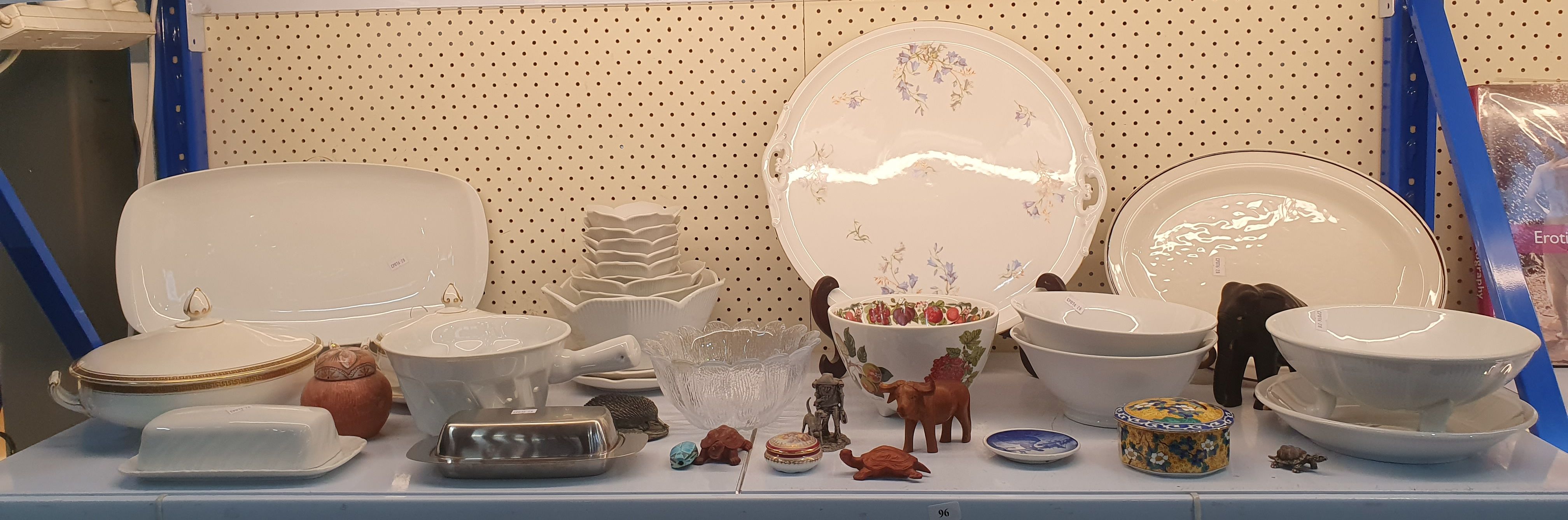 96 · A GROUP OF MOSTLY KITCHENWARE