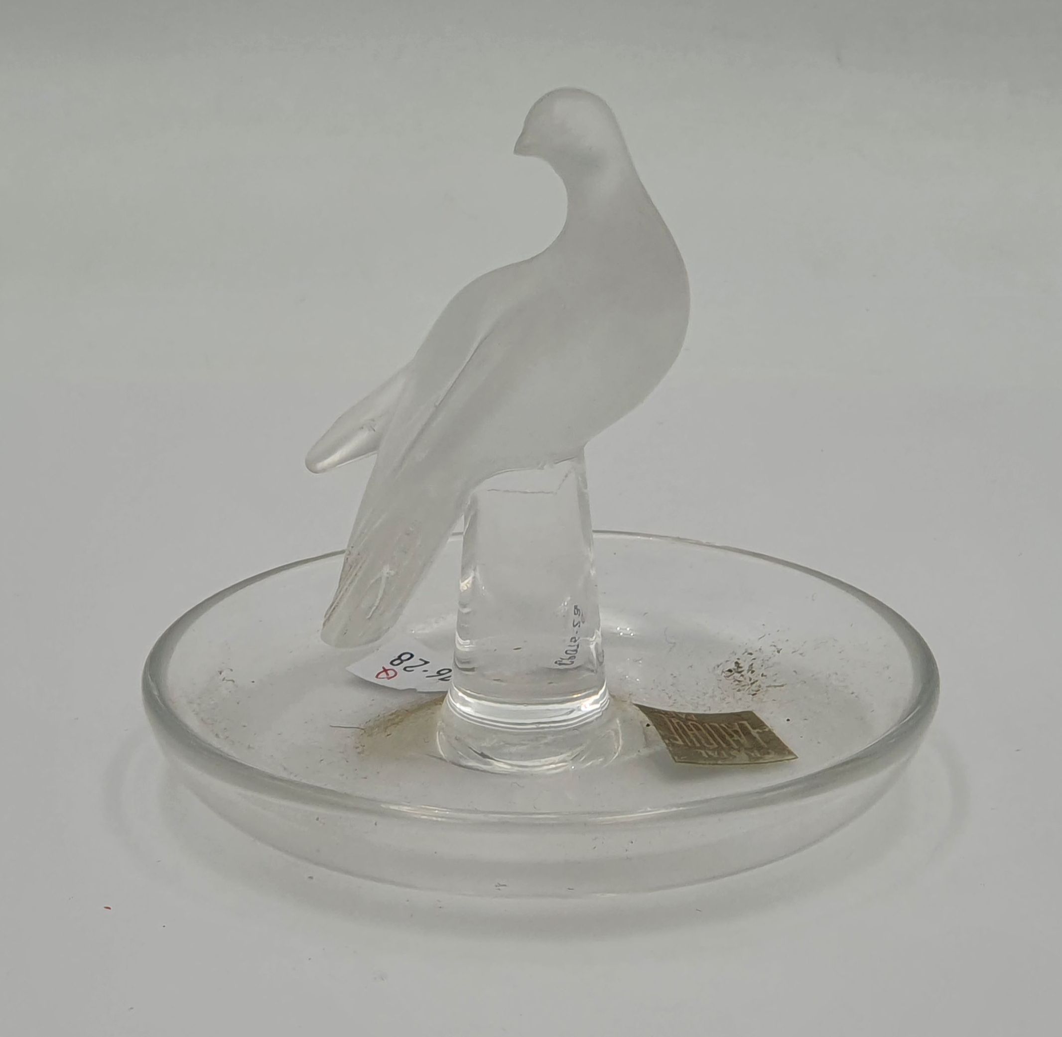 504 · A LALIQUE CRYSTAL PIN DISH