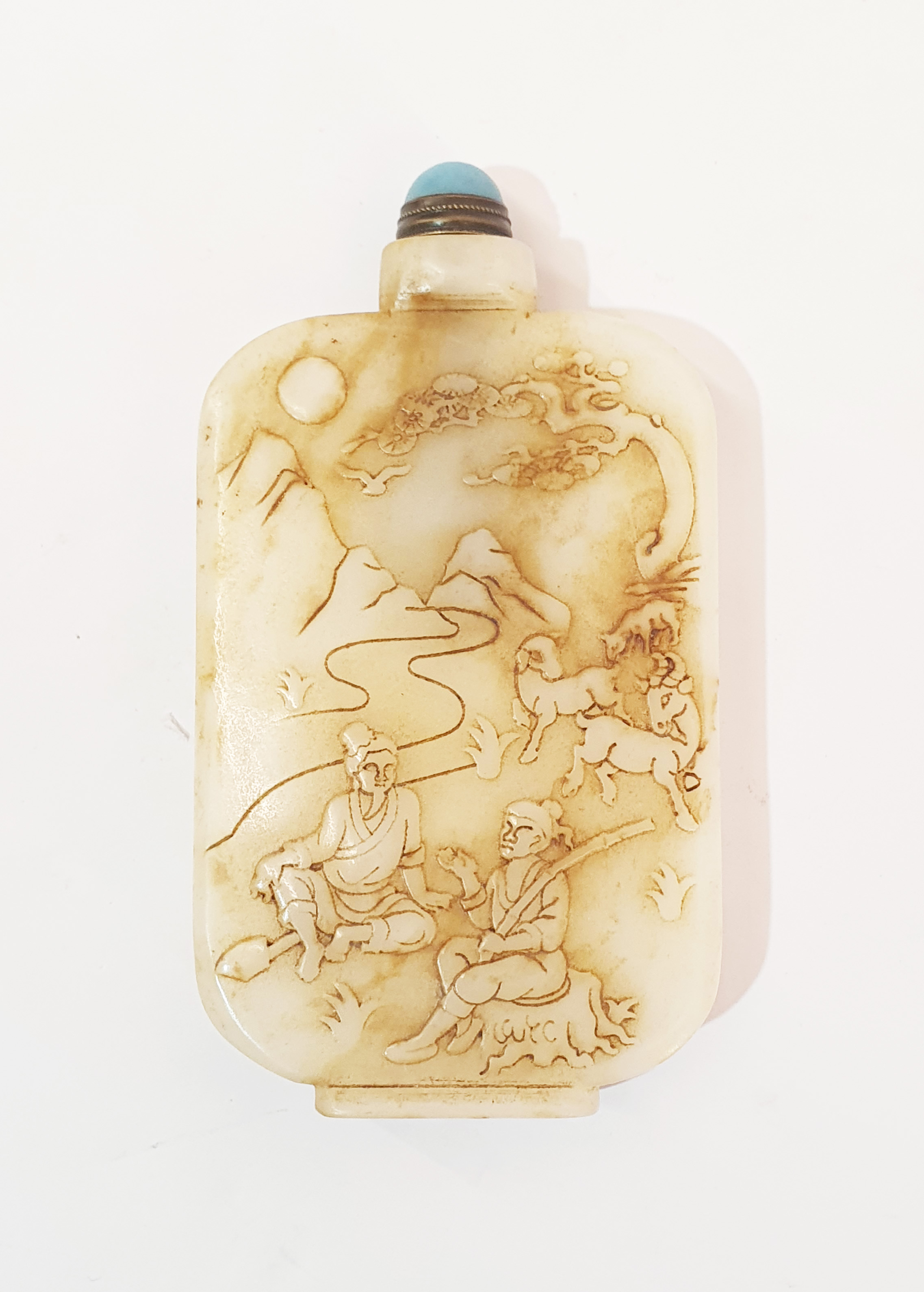 A Chinese Carved Jade Mutton Fat Snuff Bottle