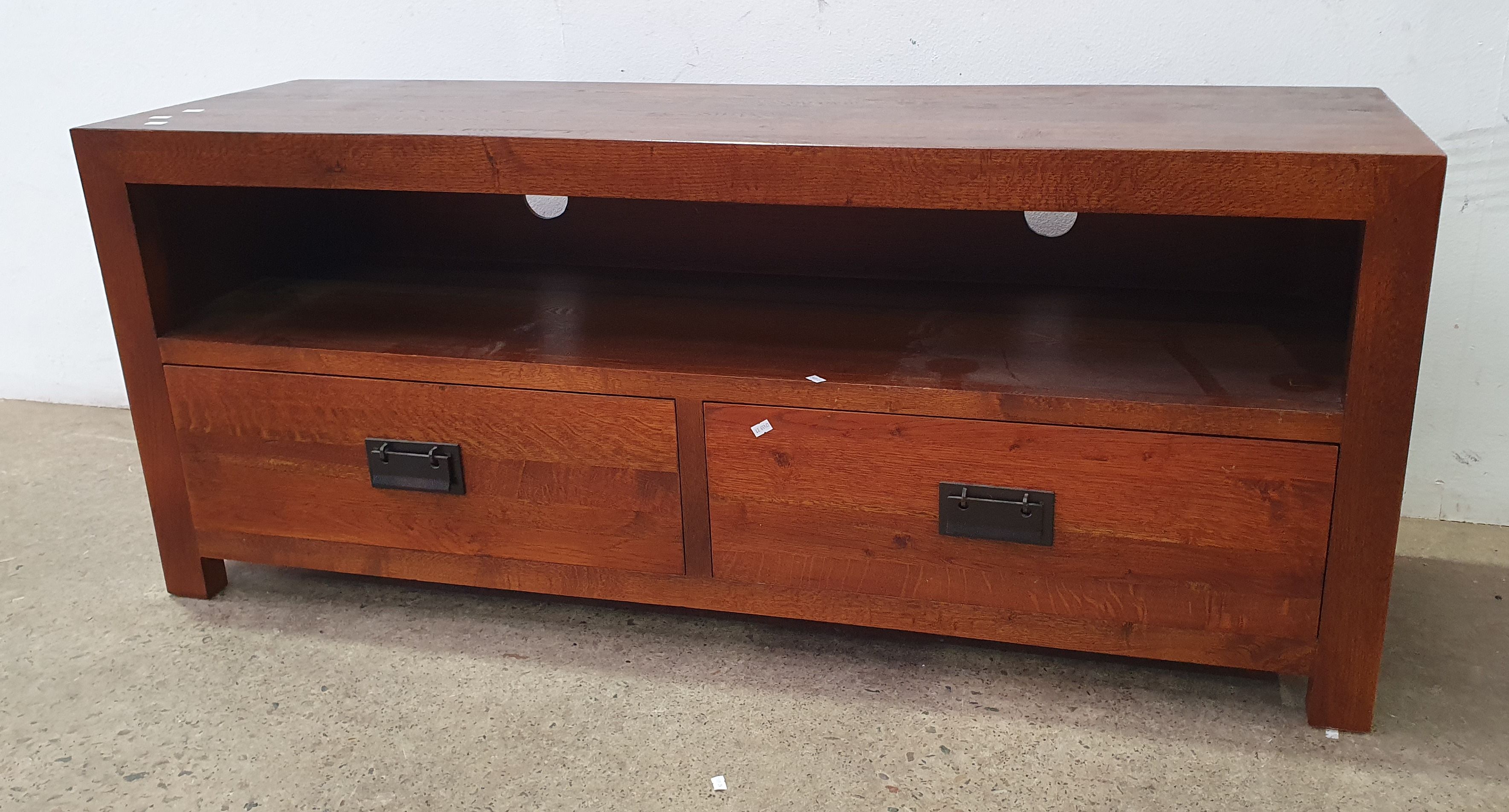 2177 · AN ASIAN STYLE HARDWOOD ENTERTAINMENT UNIT