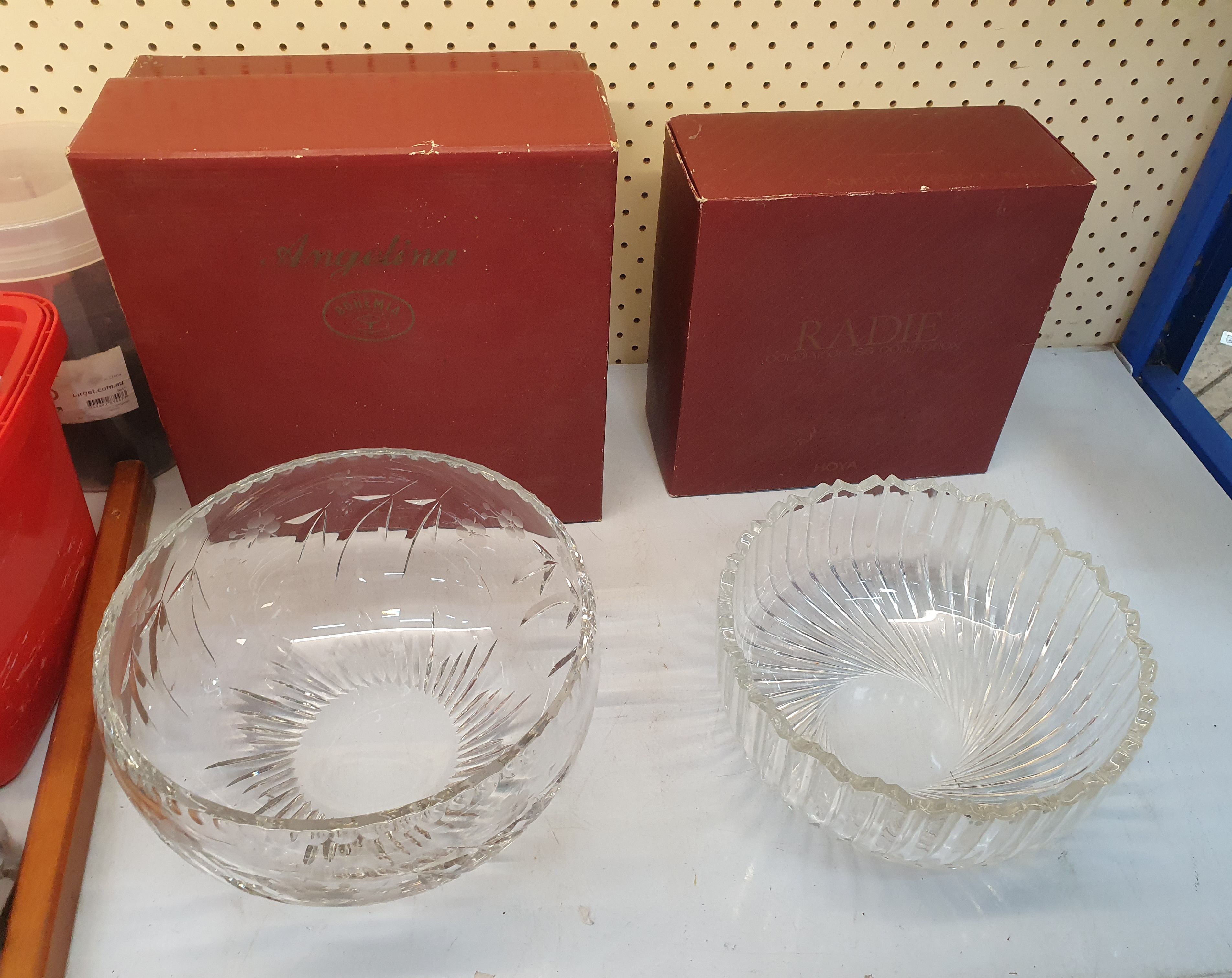 6 · A HOYA BOWL AND A BOHEMIA BOWL