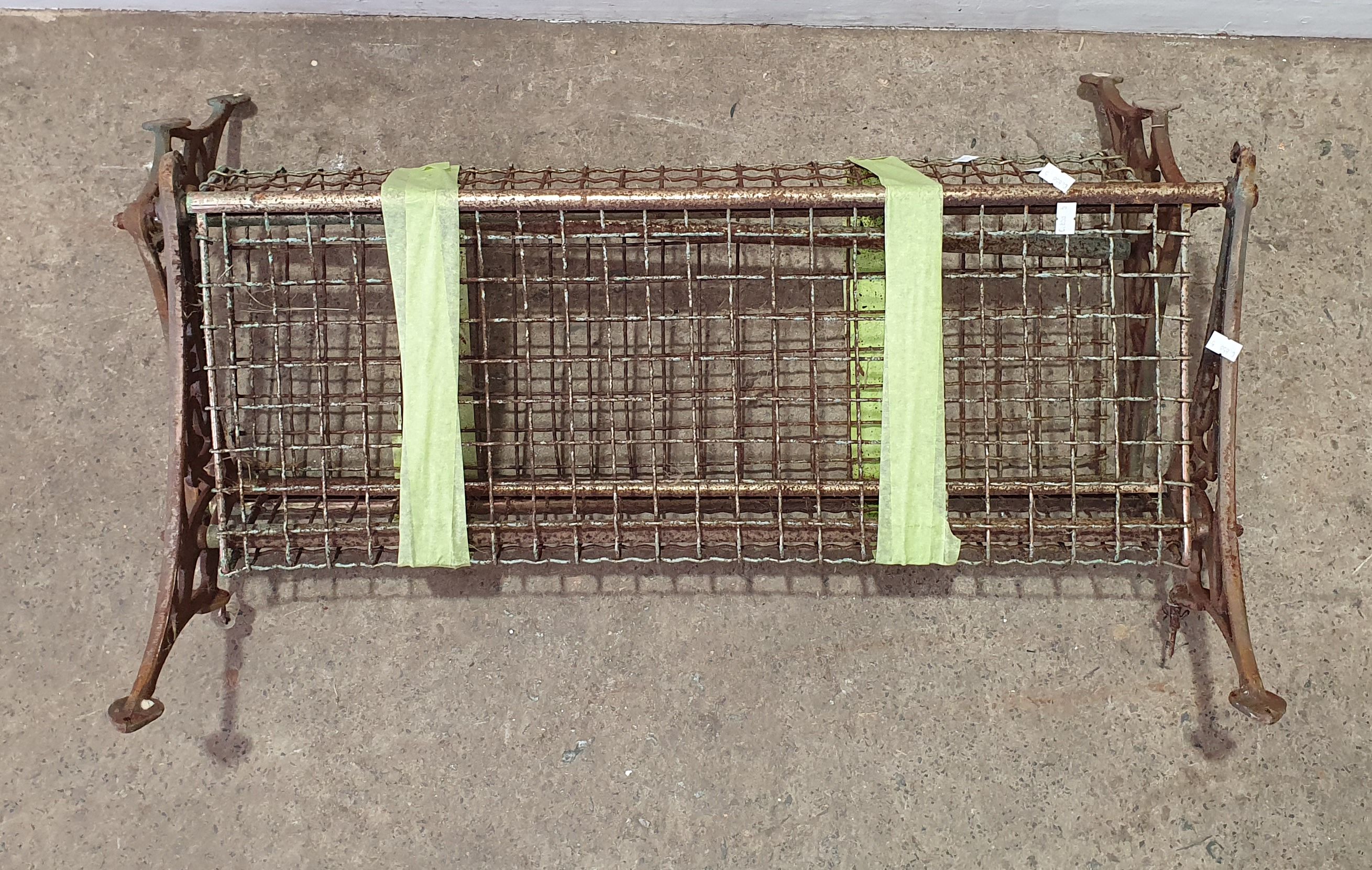 1037 · A PAIR OF LUGGAGE RACKS