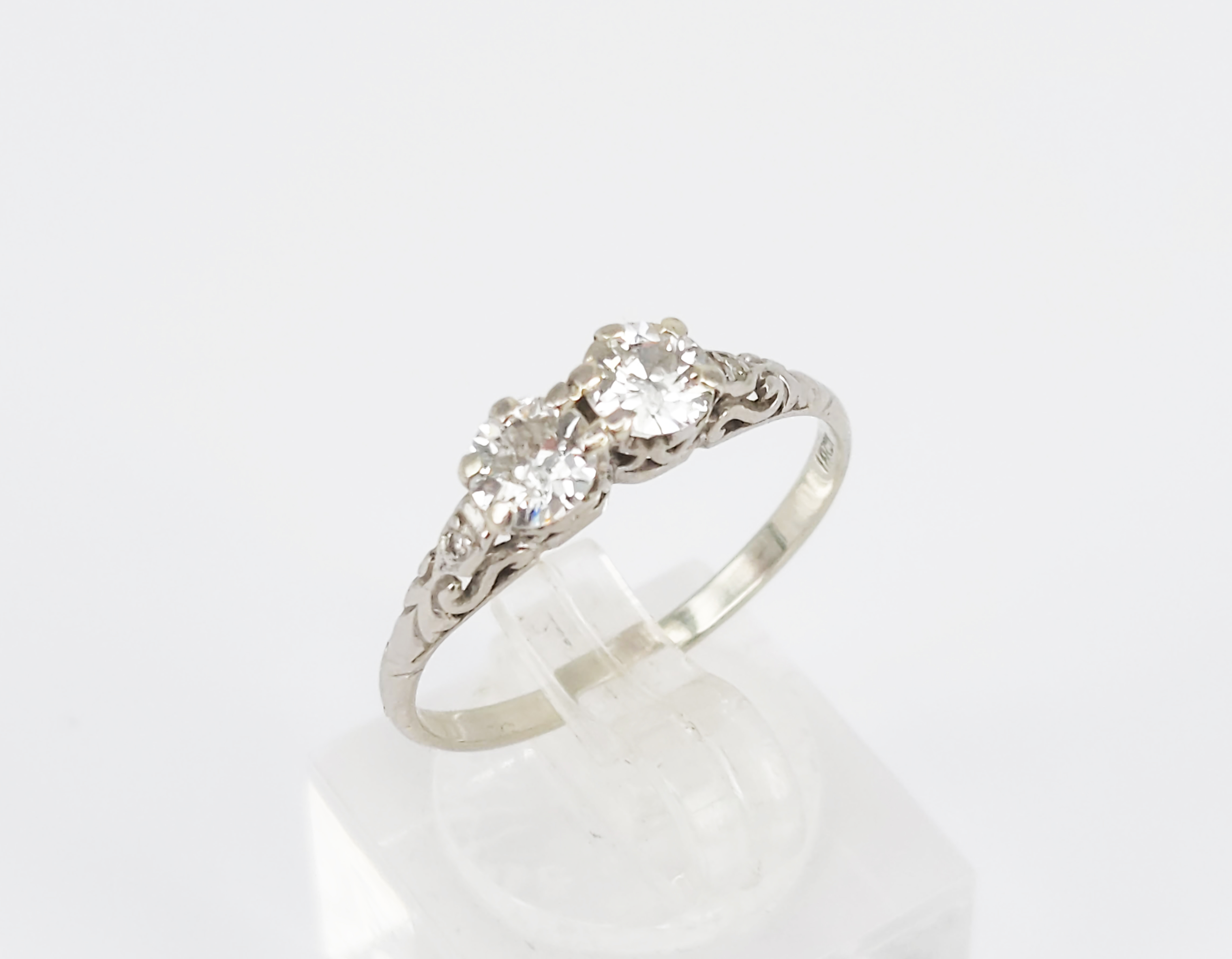 A Vintage 'Toi Et Moi' Diamond And 18k White Gold Ring