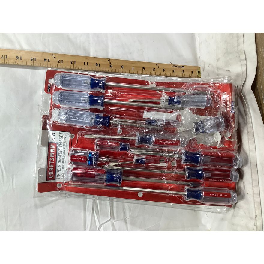Craftsman 14pc Screwdriving Set Phillips/ Flathead (Package Damage Only)