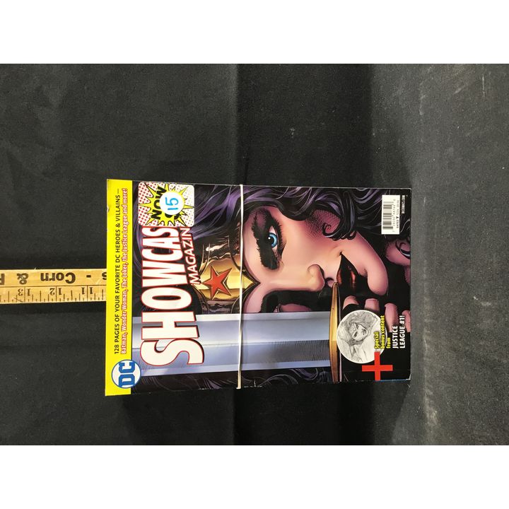 DC Comic Showcase Magazine (10 copies)