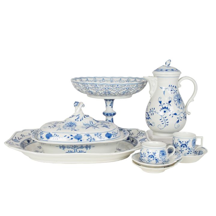 A group of Meissen porcelain in the Blue Onion pattern