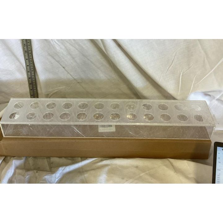 24 Hole E&F Modern Piece Clear Holder