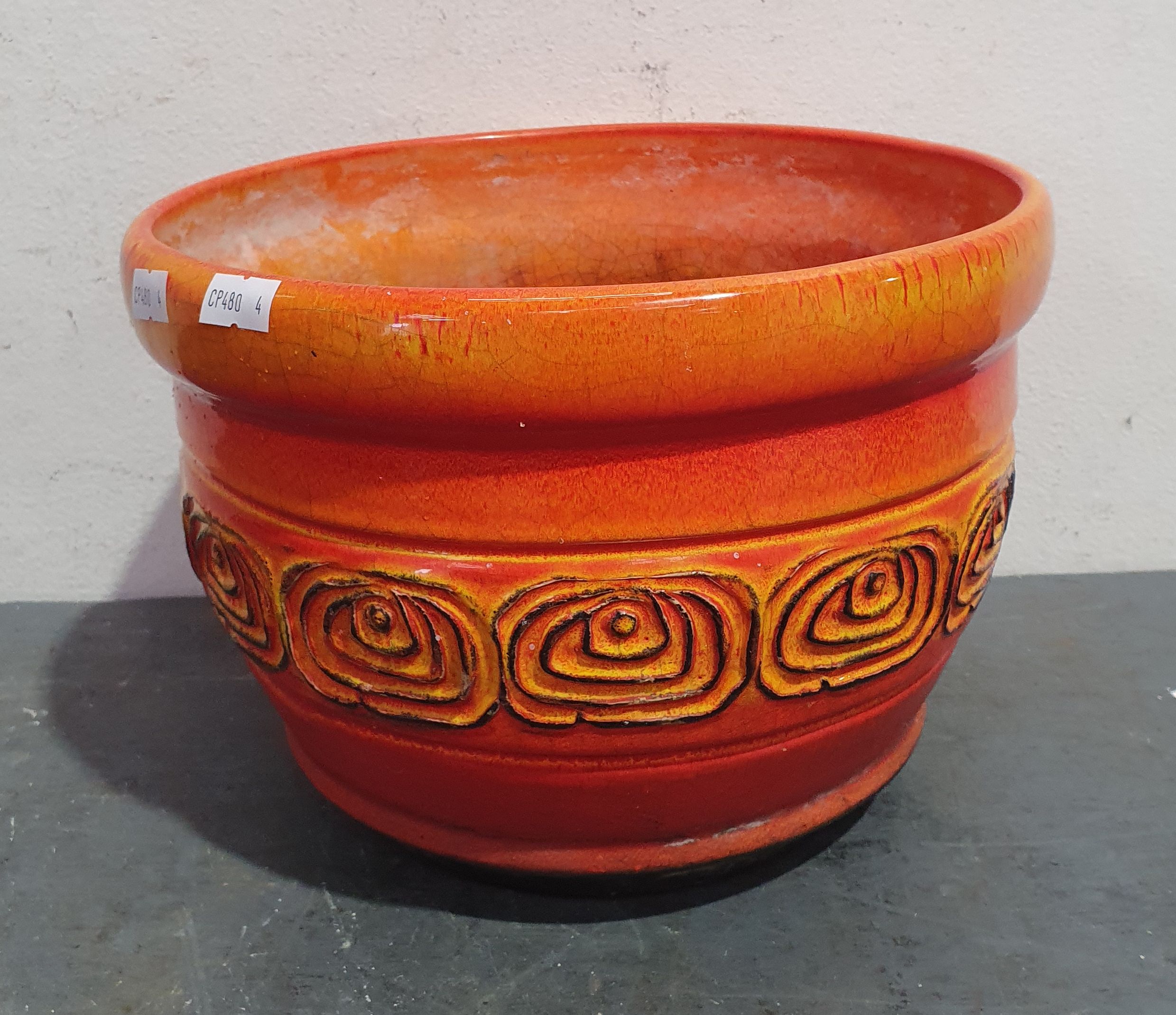 1031 · AN ORANGE MID-CENTURY POT