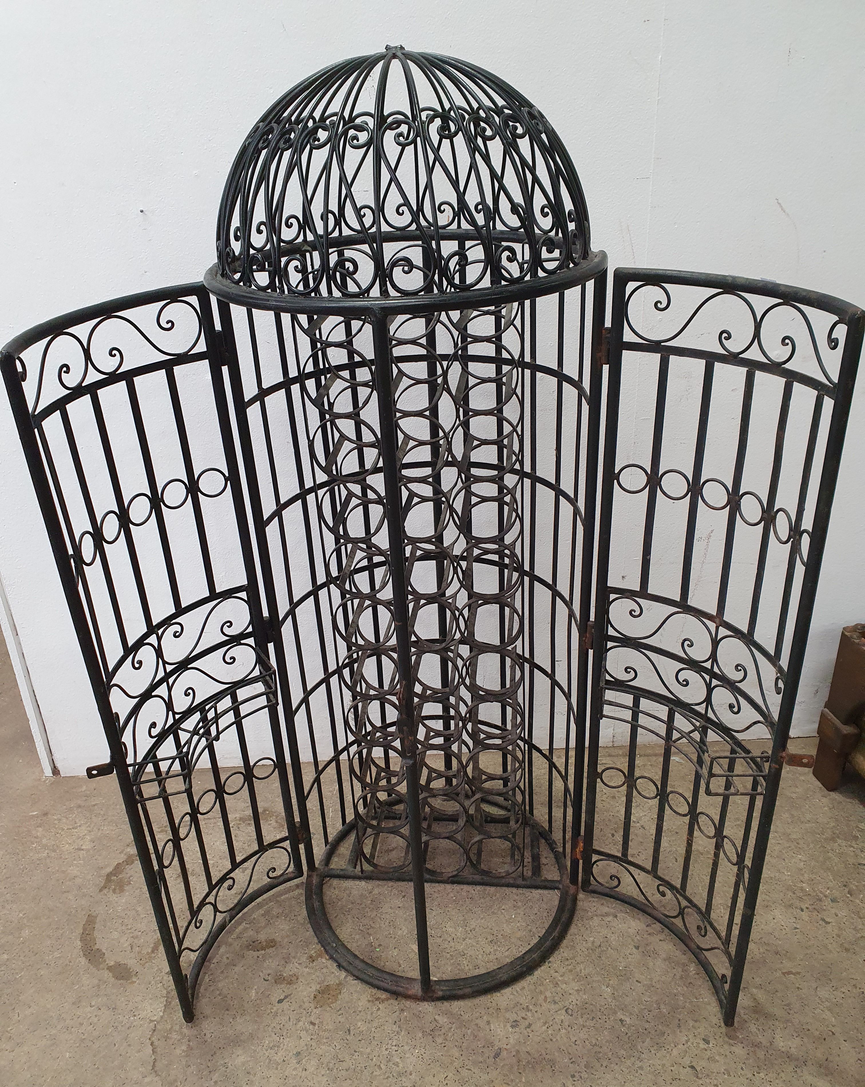 1215 · A METAL WINE RACK