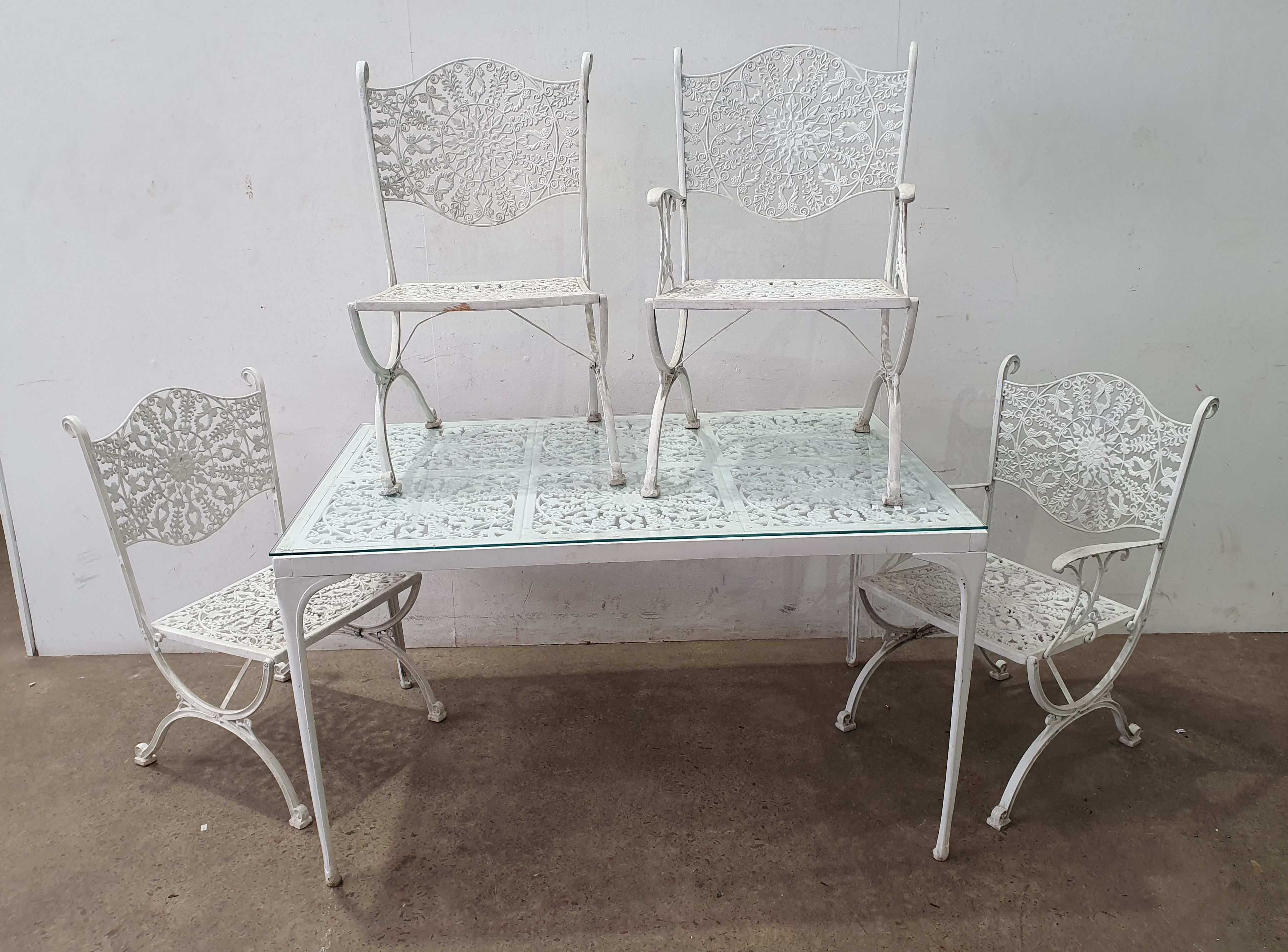 1067 · A FIVE PIECE ALUMINIUM SETTING