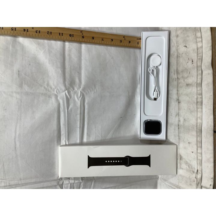 Rechargeable Bluetooth Smartwatch in (White)