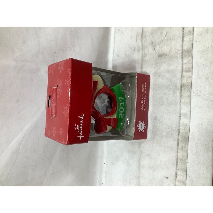 Hallmark 2017 Dog Photo Holder Christmas Tree Ornament