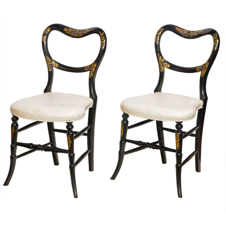 A pair of balloon back black lacquered side chairs, 30"h