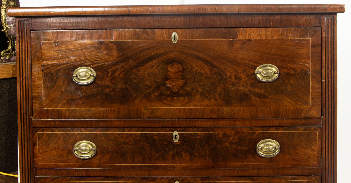 A Regency mahogany butler's chest | Clars Auction Gallery