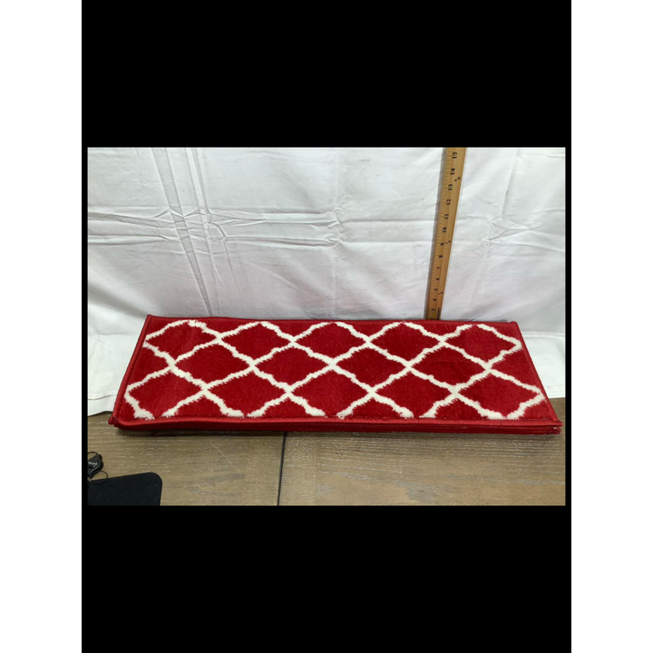 Buying (6) Lavinia Home Stair Tread 9'' x 29'' Red Diamonds