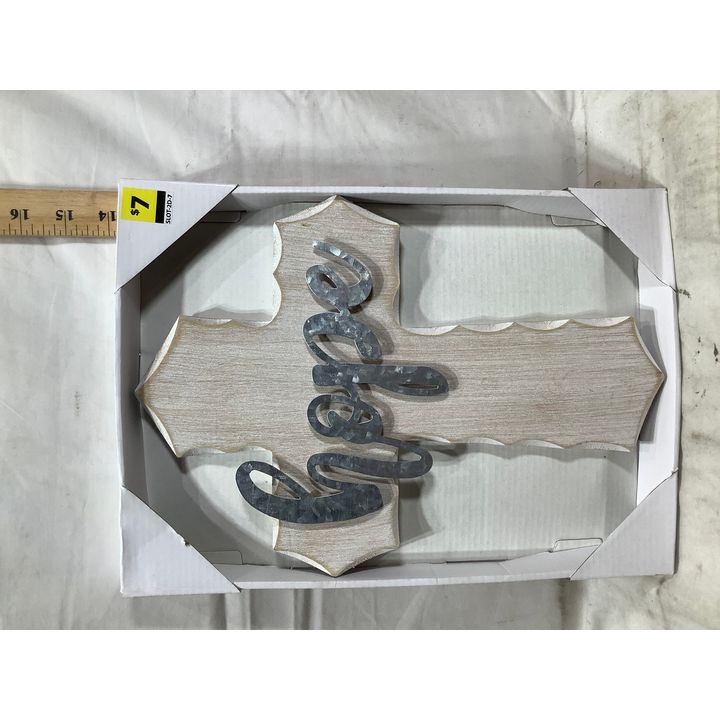 White Washed Cross "Hope" Hanging Wall Décor 13"x9-1/2"