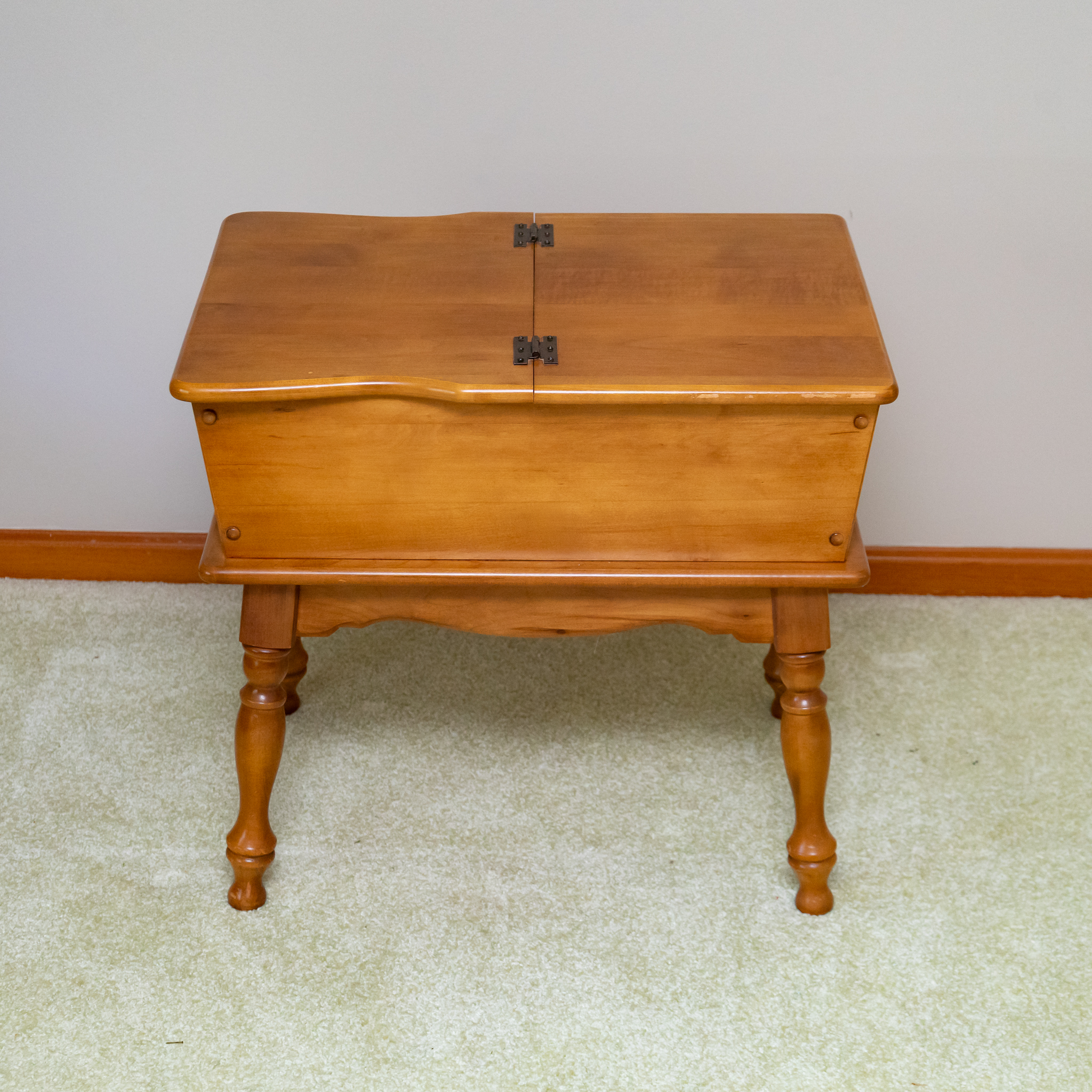 1970's Athens Maple Dough Box End Table | Harritt Group, Inc