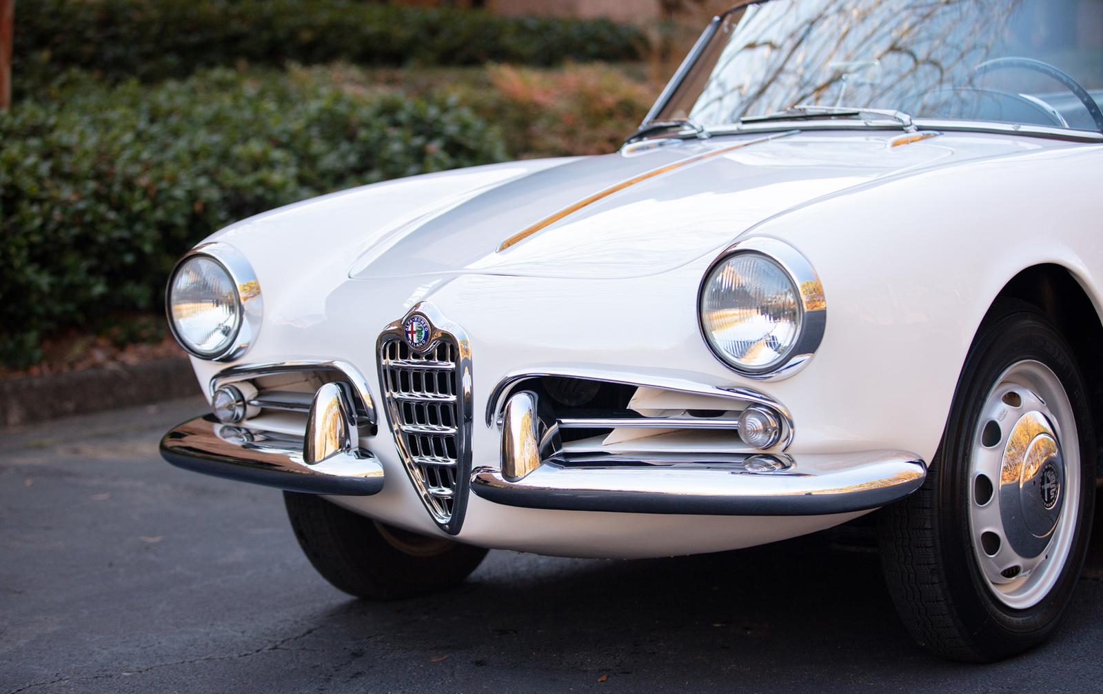1961 Alfa Romeo Giulietta Spider Veloce
