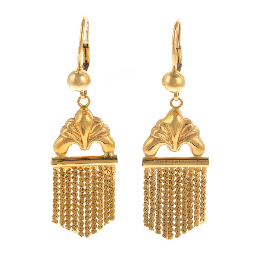 A Pair of Tassel Dangle Earrings in 18K
