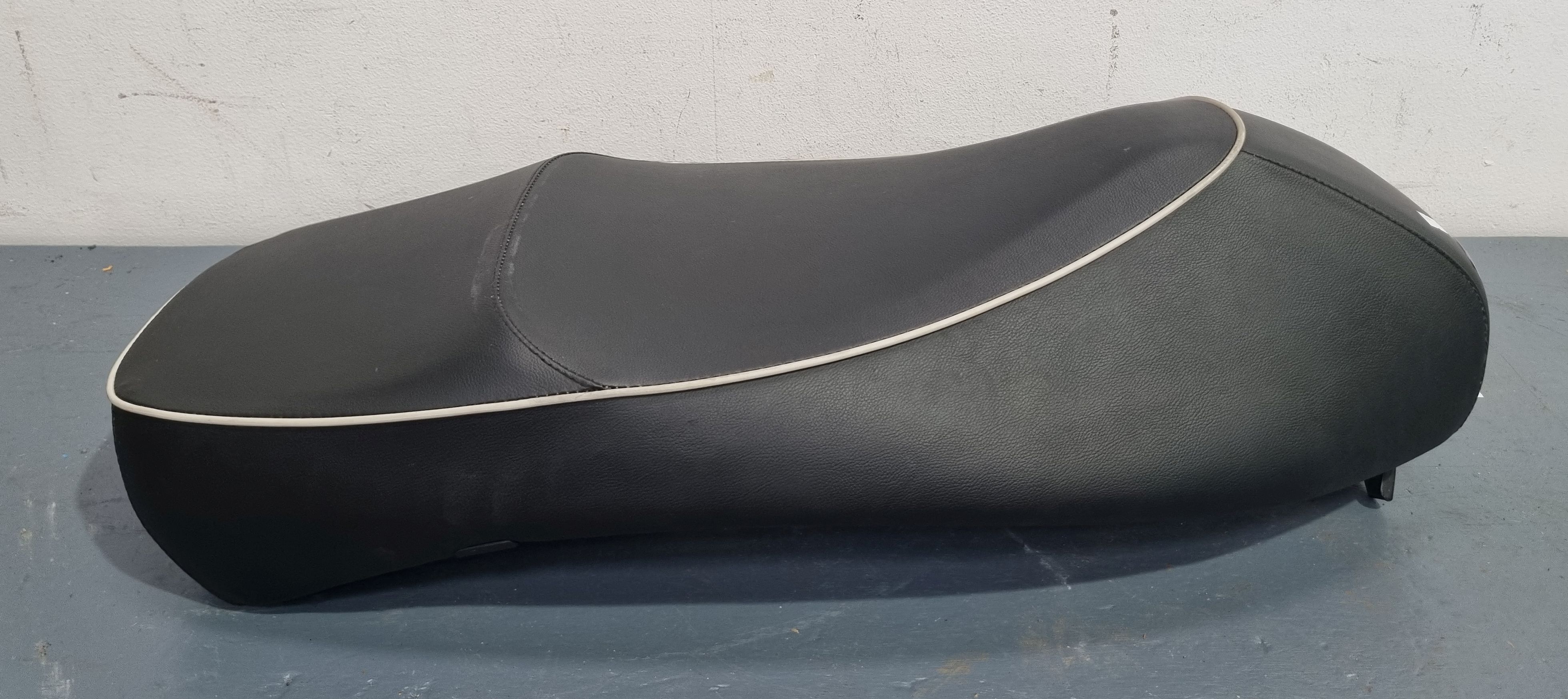 A VESPA SEAT
