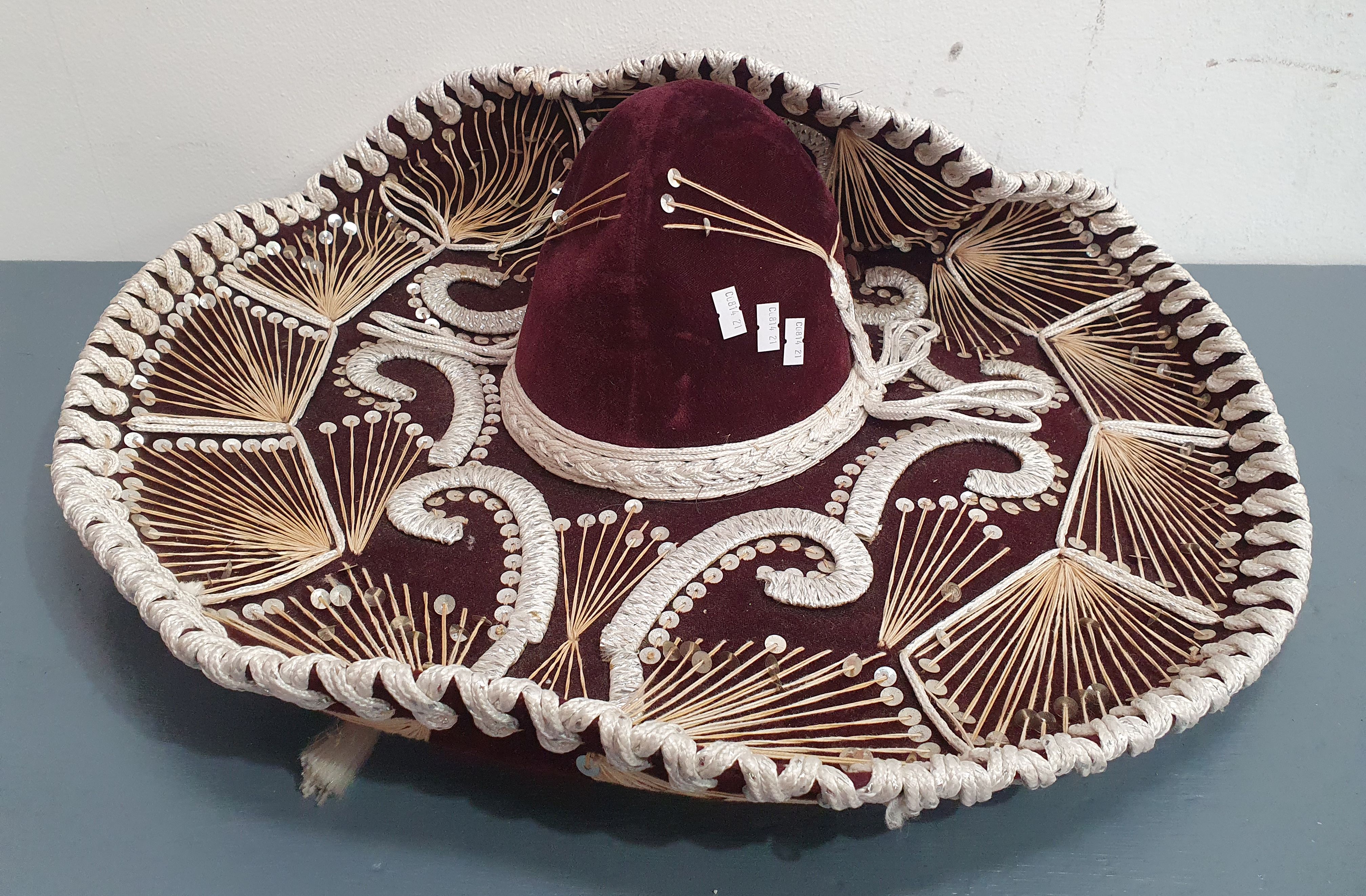 1240 · A SOMBRERO