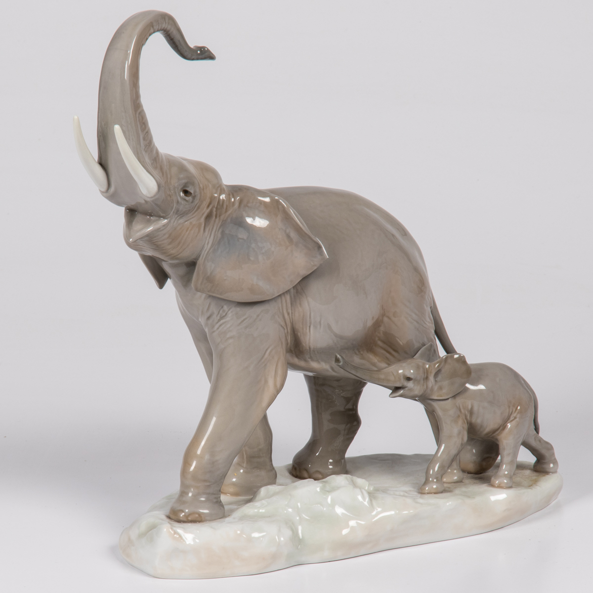 lladro blue elephant