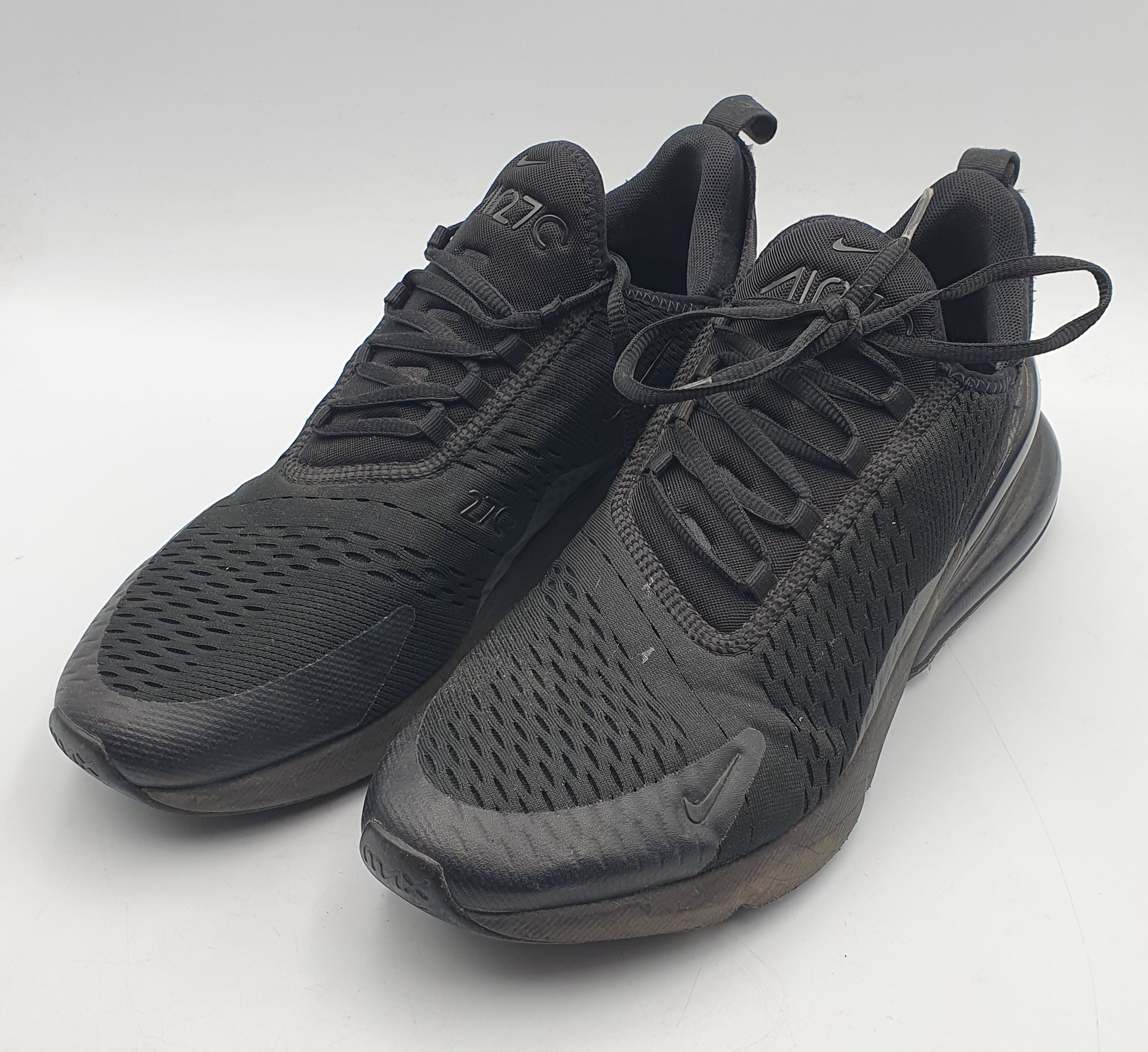 208 · A PAIR OF NIKE AIR 270 SHOES SIZE US 12