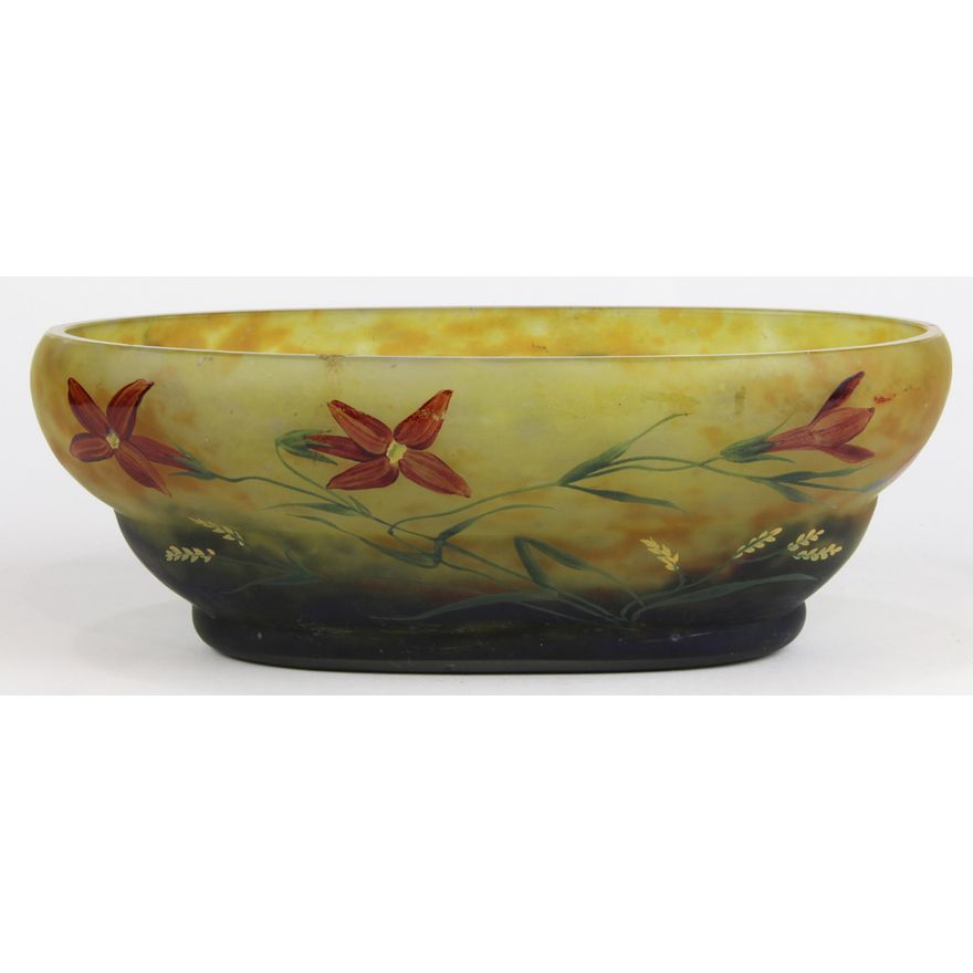 Mado Nancy cameo glass centerpiece