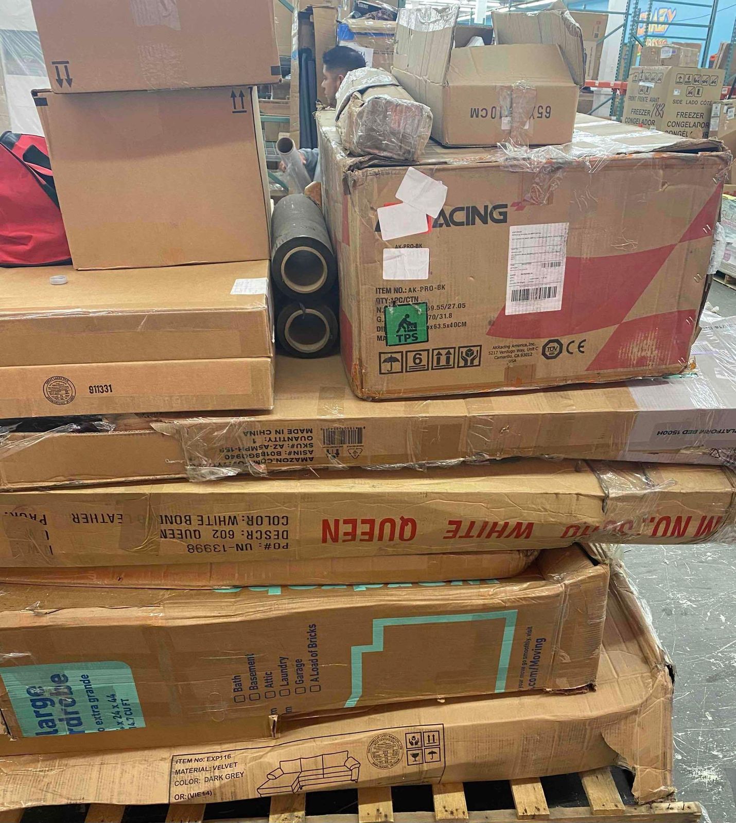 SALVAGE PALLET B11 Bidding Kings