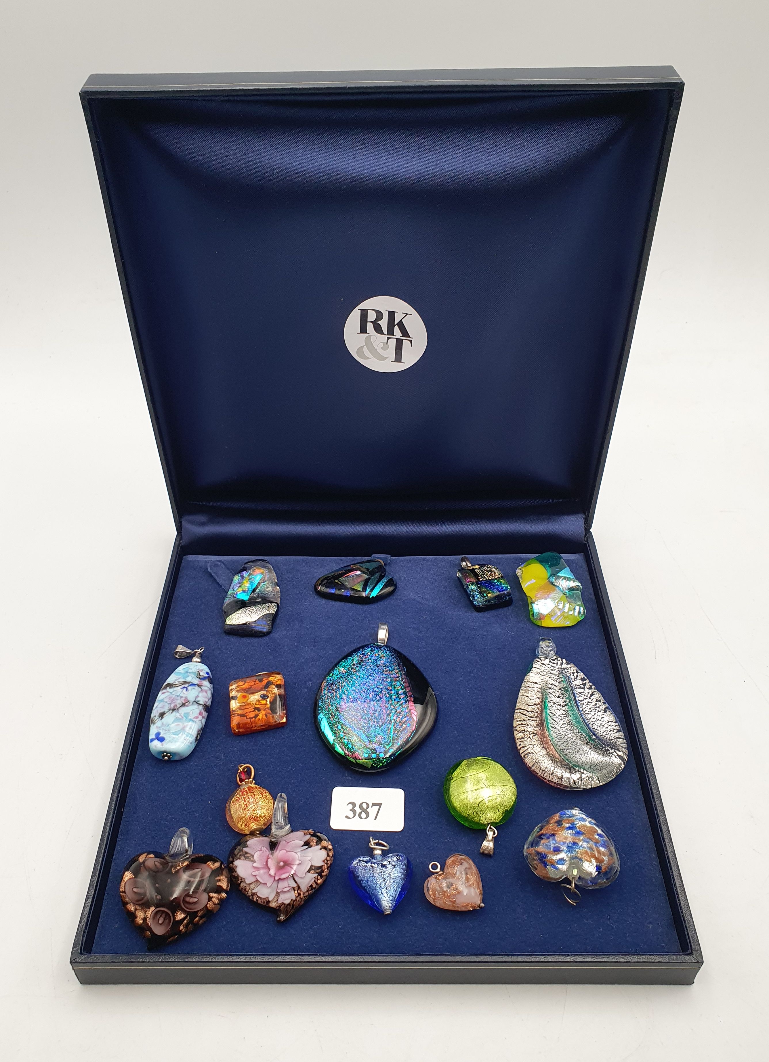 387 · 15 GLASS PENDANTS INCLUDING MURANO