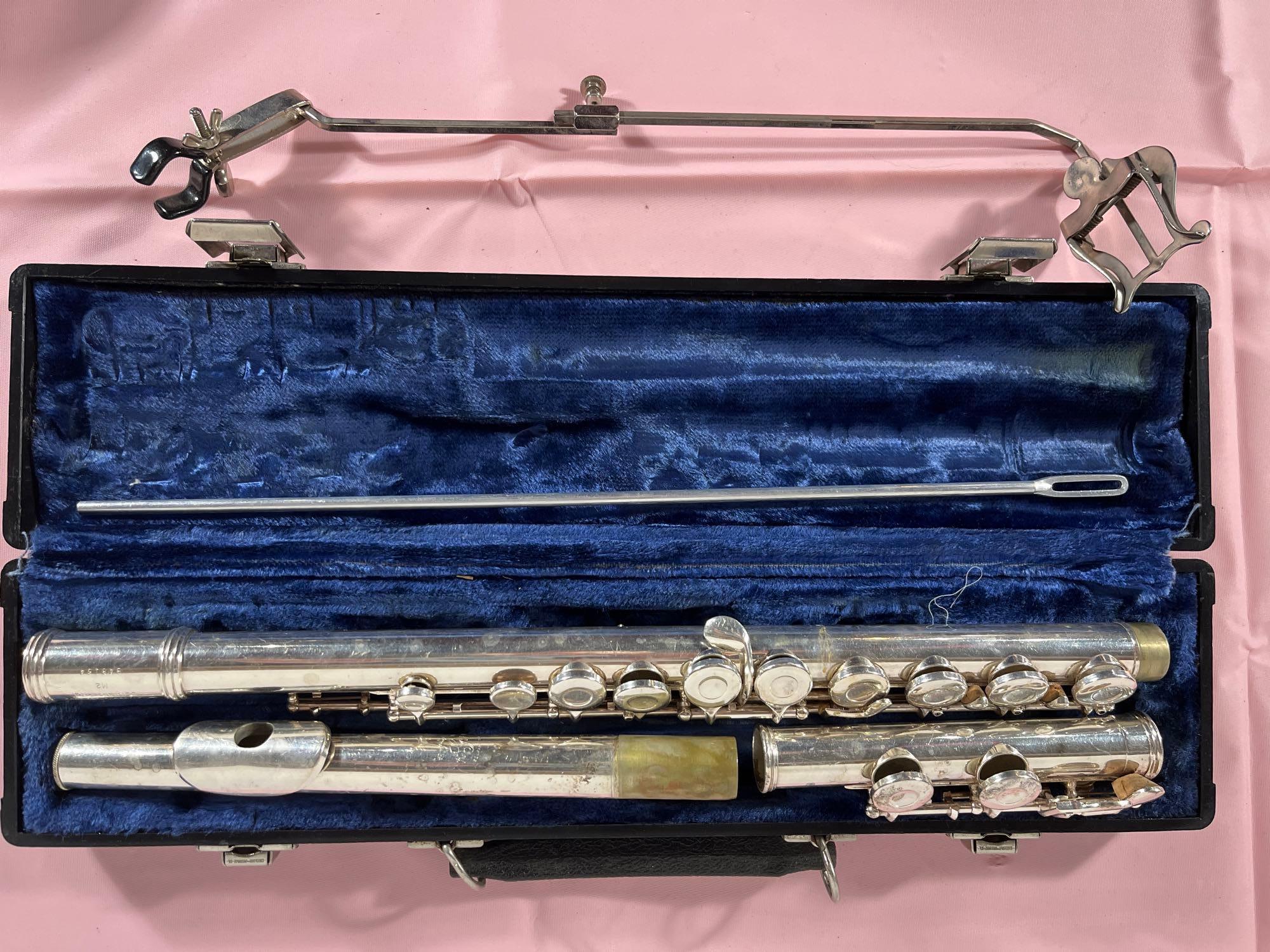 Gemeinhardt Flute in Case Back Mountain Auctions