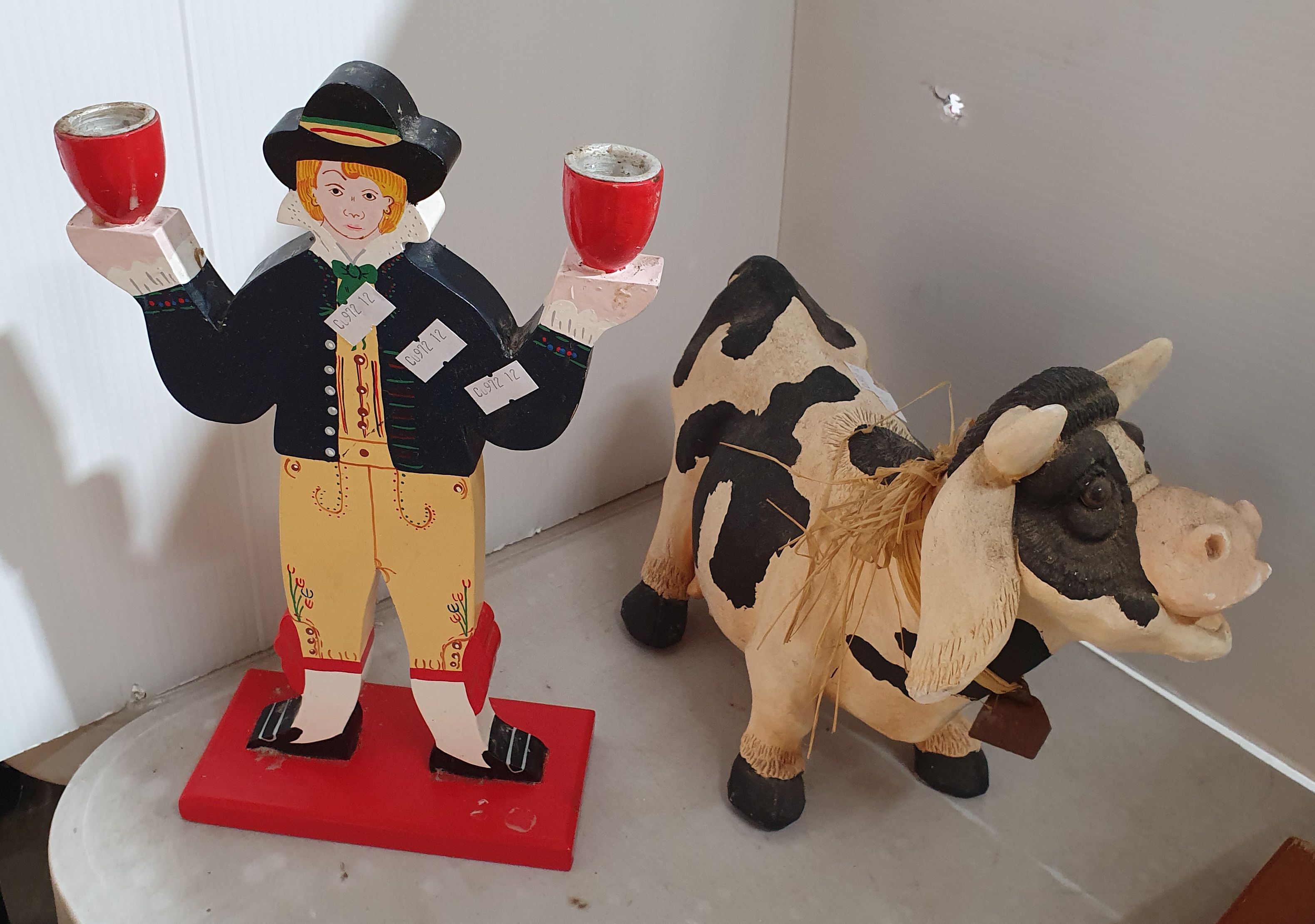 197 · A COW ORNAMENT