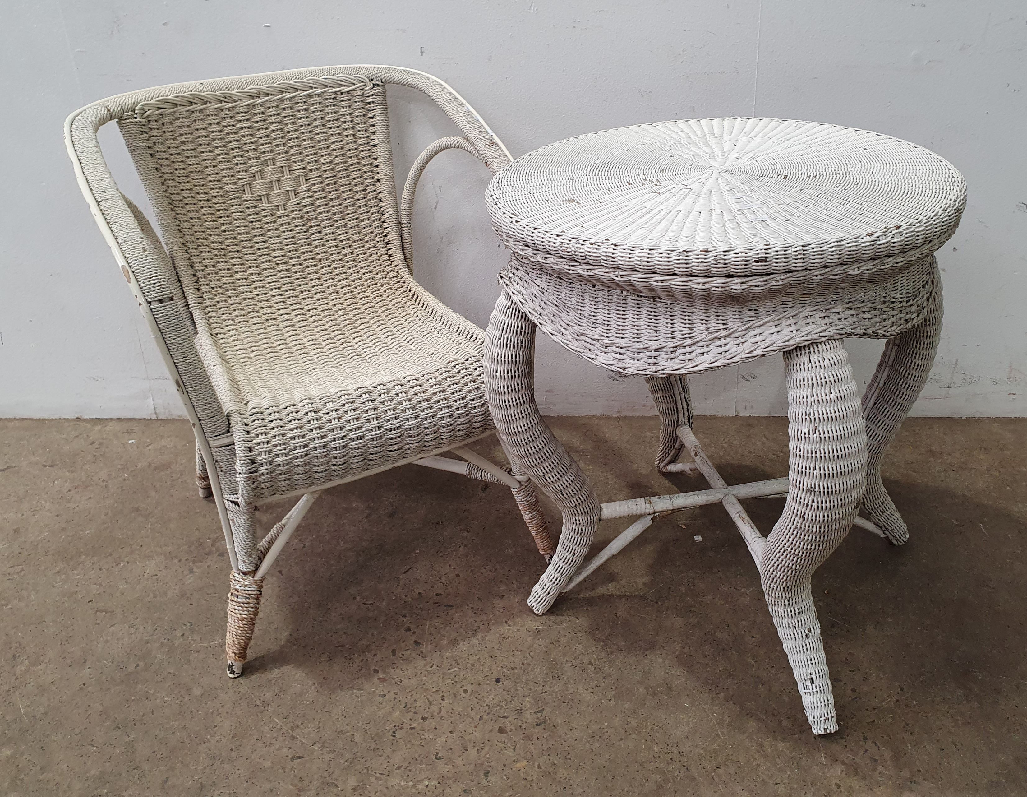 1026 · A TWO PIECE CANE SETTING