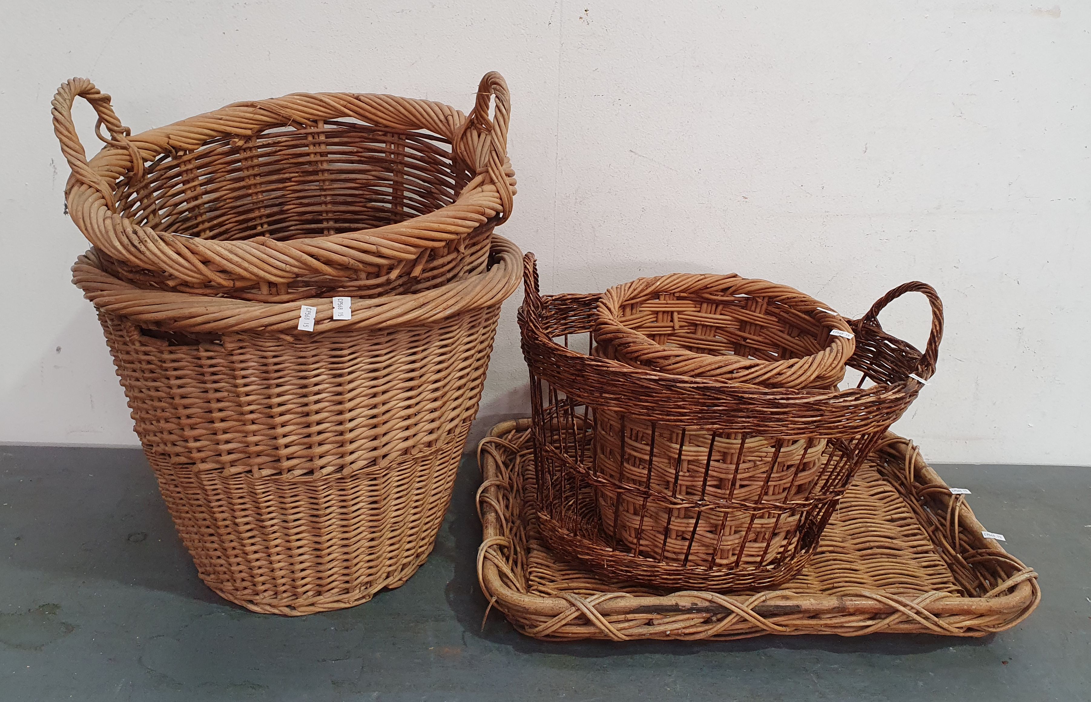 1008 · A GROUP OF WICKER WARE