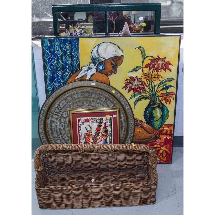Large Selection of Decorations