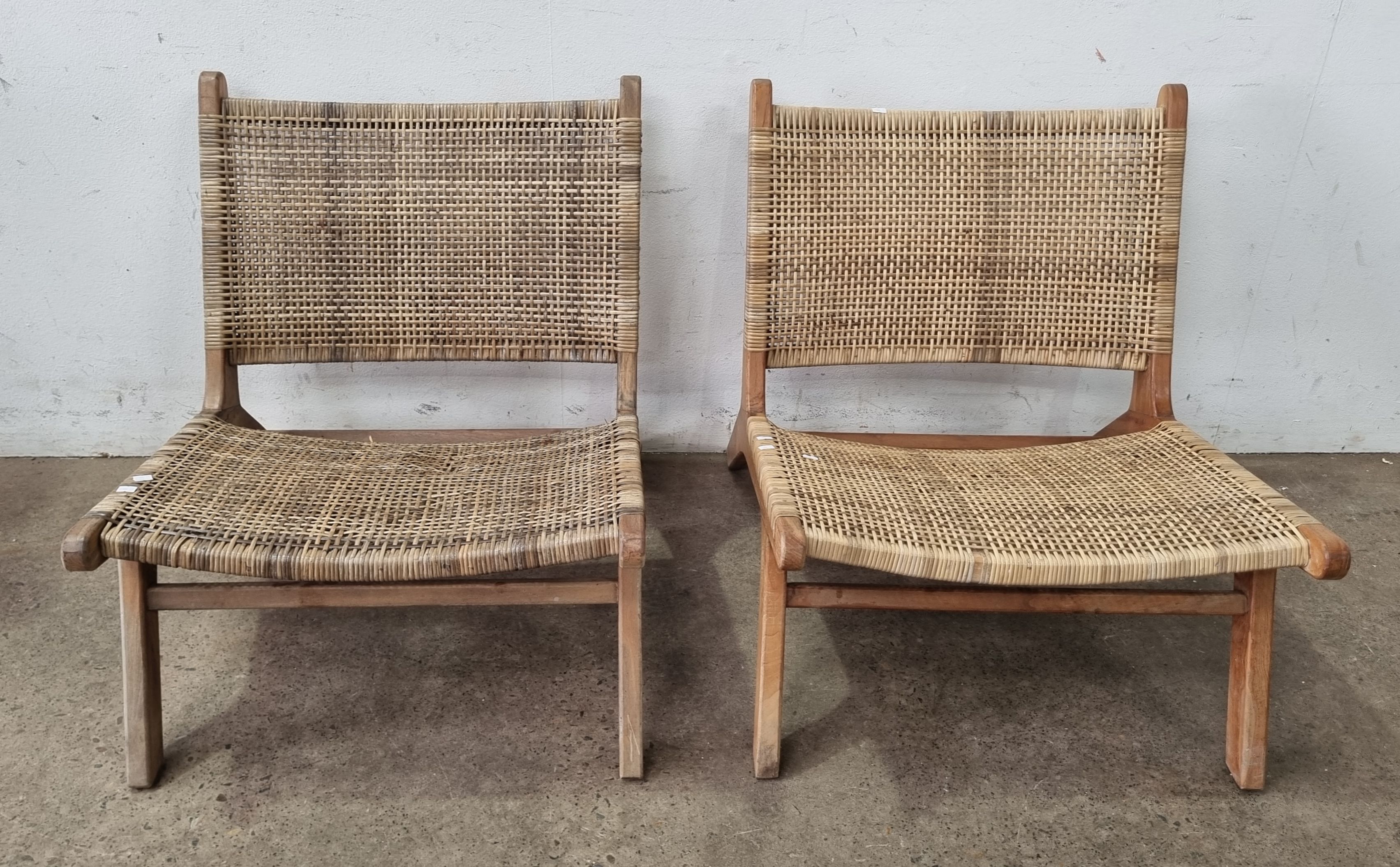 1080 · A PAIR OF CONTEMPORARY WICKER CHAIRS