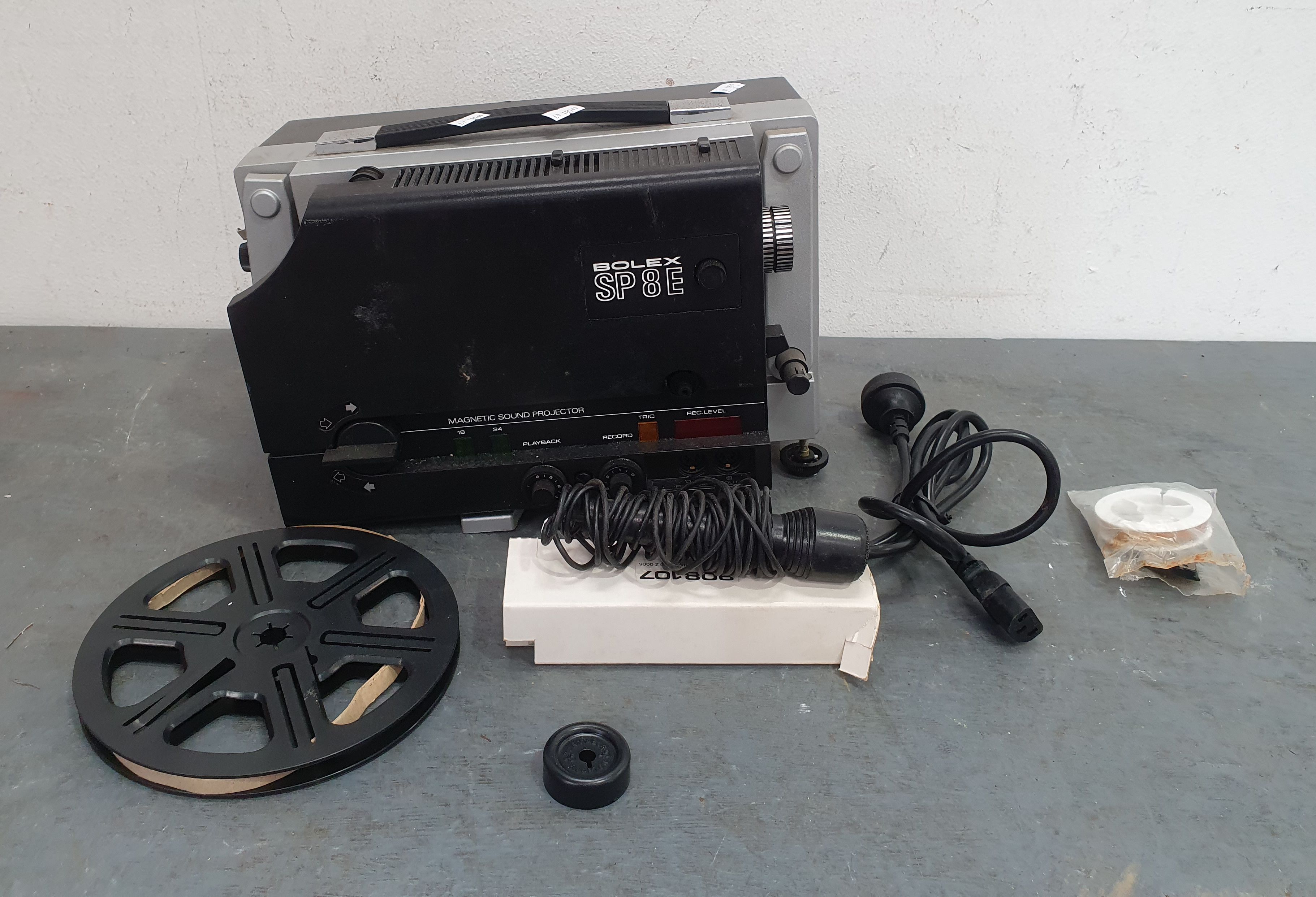 1235 · A VINTAGE PROJECTOR