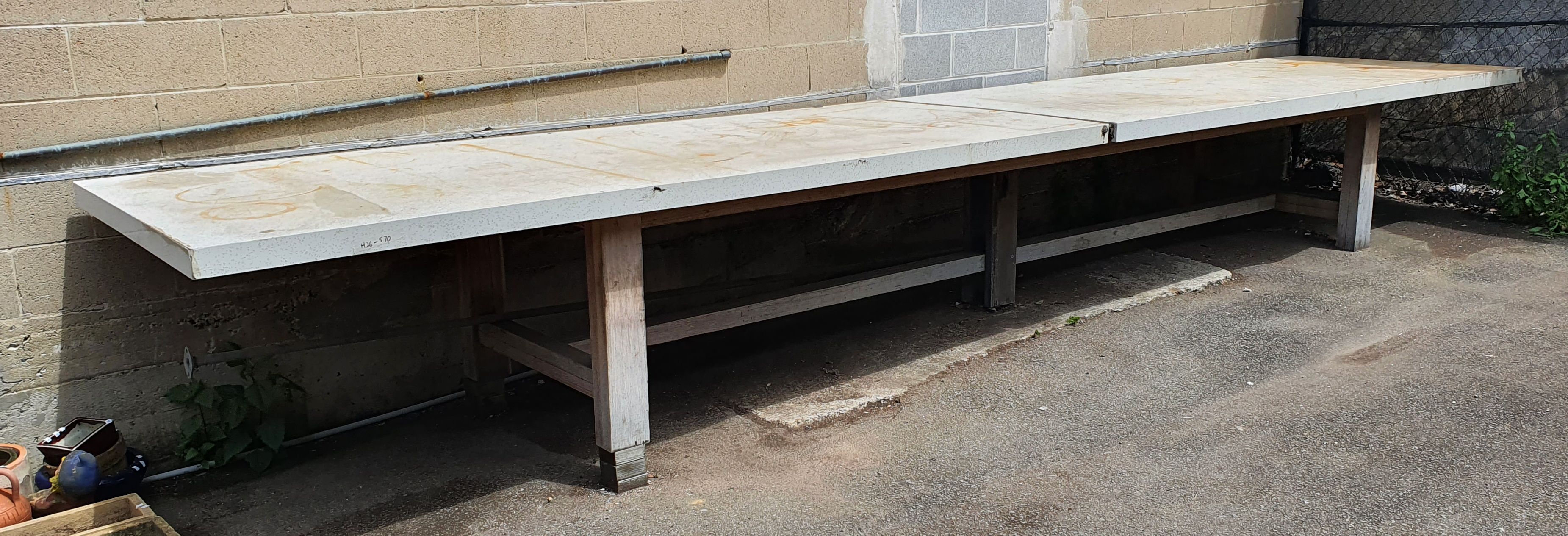 1098 · A LARGE TERRAZZO TOP TABLE