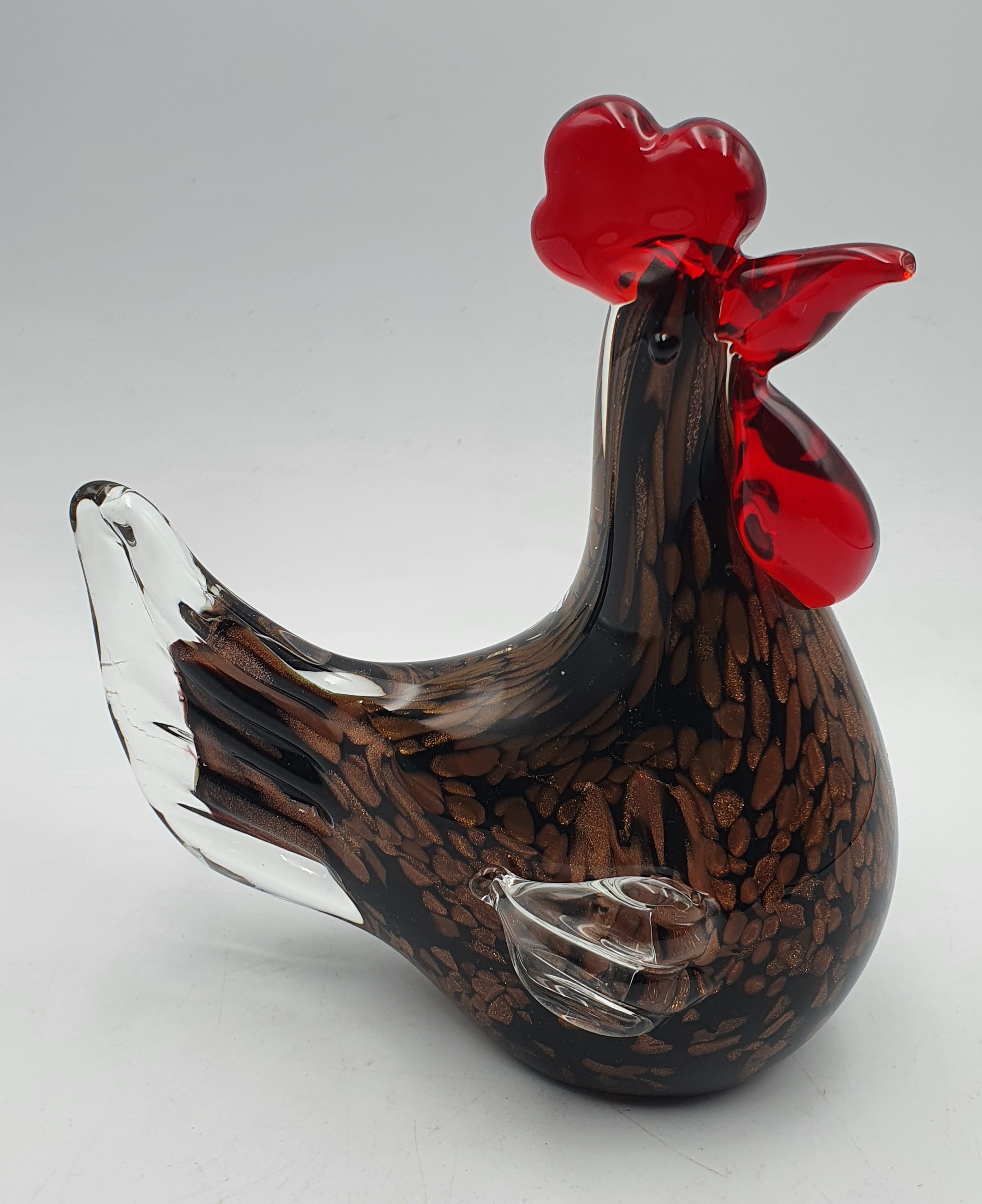196 · AN ART GLASS ROOSTER FIGURE
