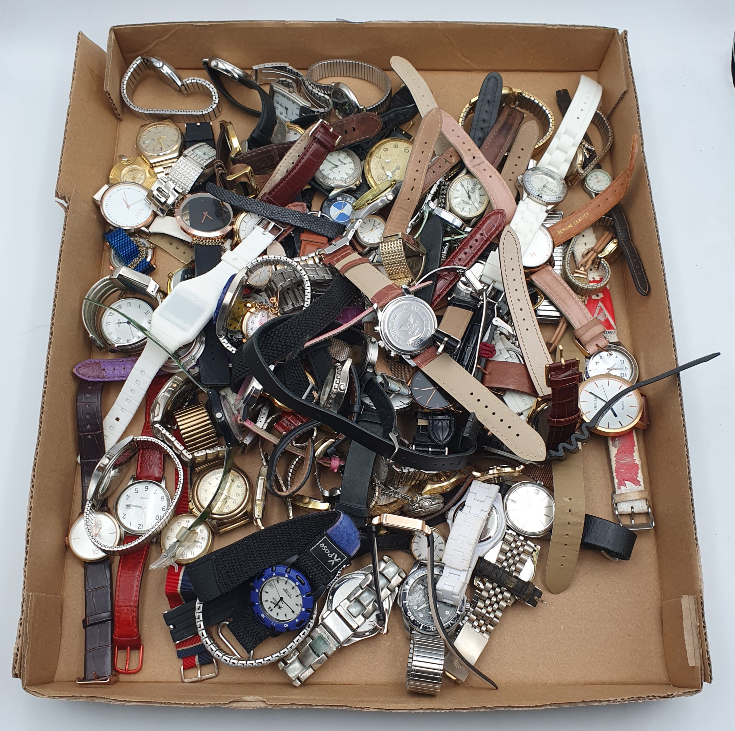 347 · A TRAY OF VARIOUS WATCHES