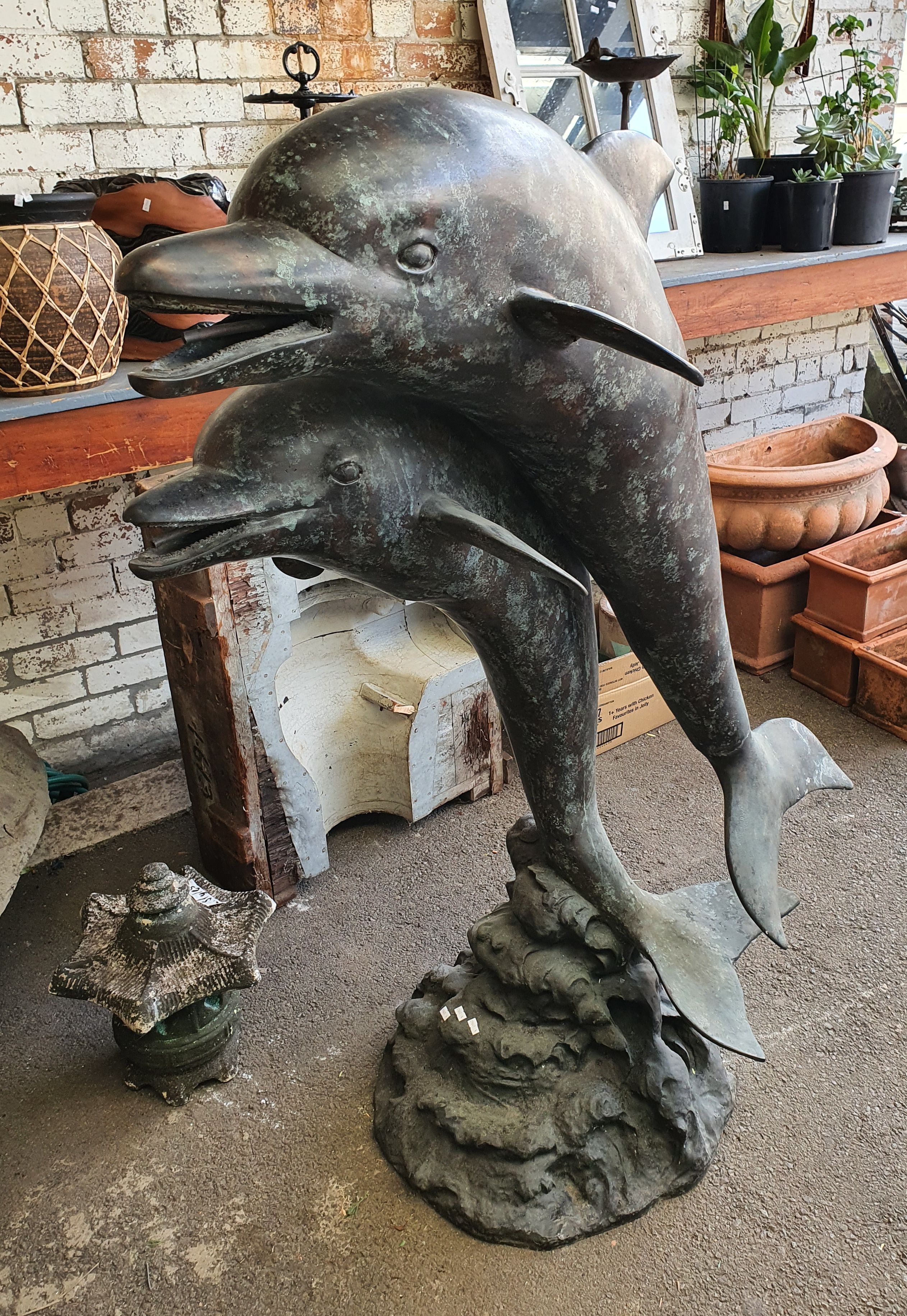 1075 · A LARGE ALLOY FOUNTAIN